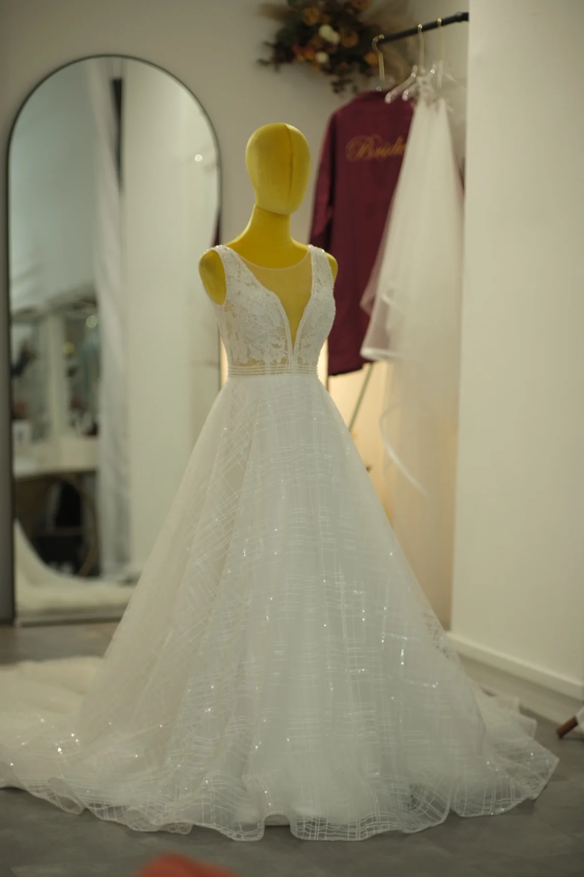 Lux Fabric Half Lace with Beaded Size M Wedding Gown | Ready-to-Wear - Image 4