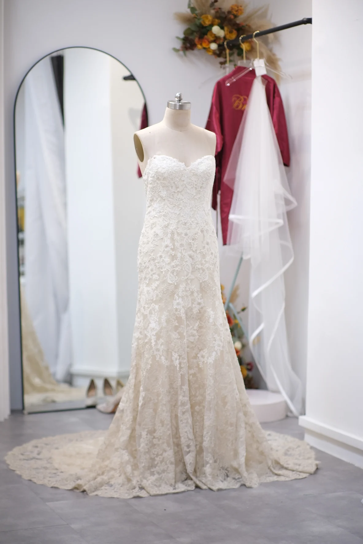 Lux Full Fabric Lace Beaded Size S Wedding Gown | Ready-to-Wear - Image 11