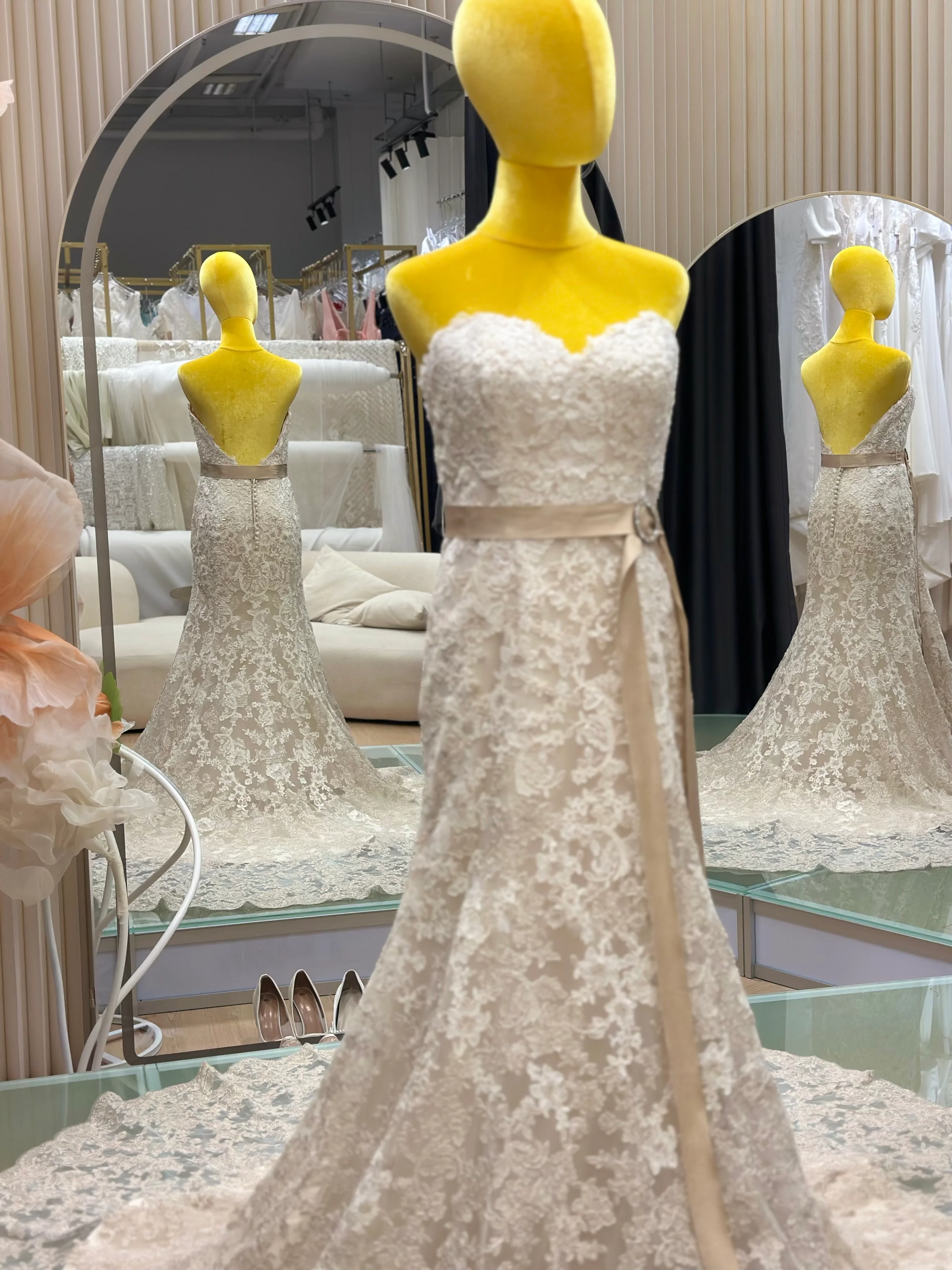 Lux Full Fabric Lace Beaded Size S Wedding Gown | Ready-to-Wear - Image 4