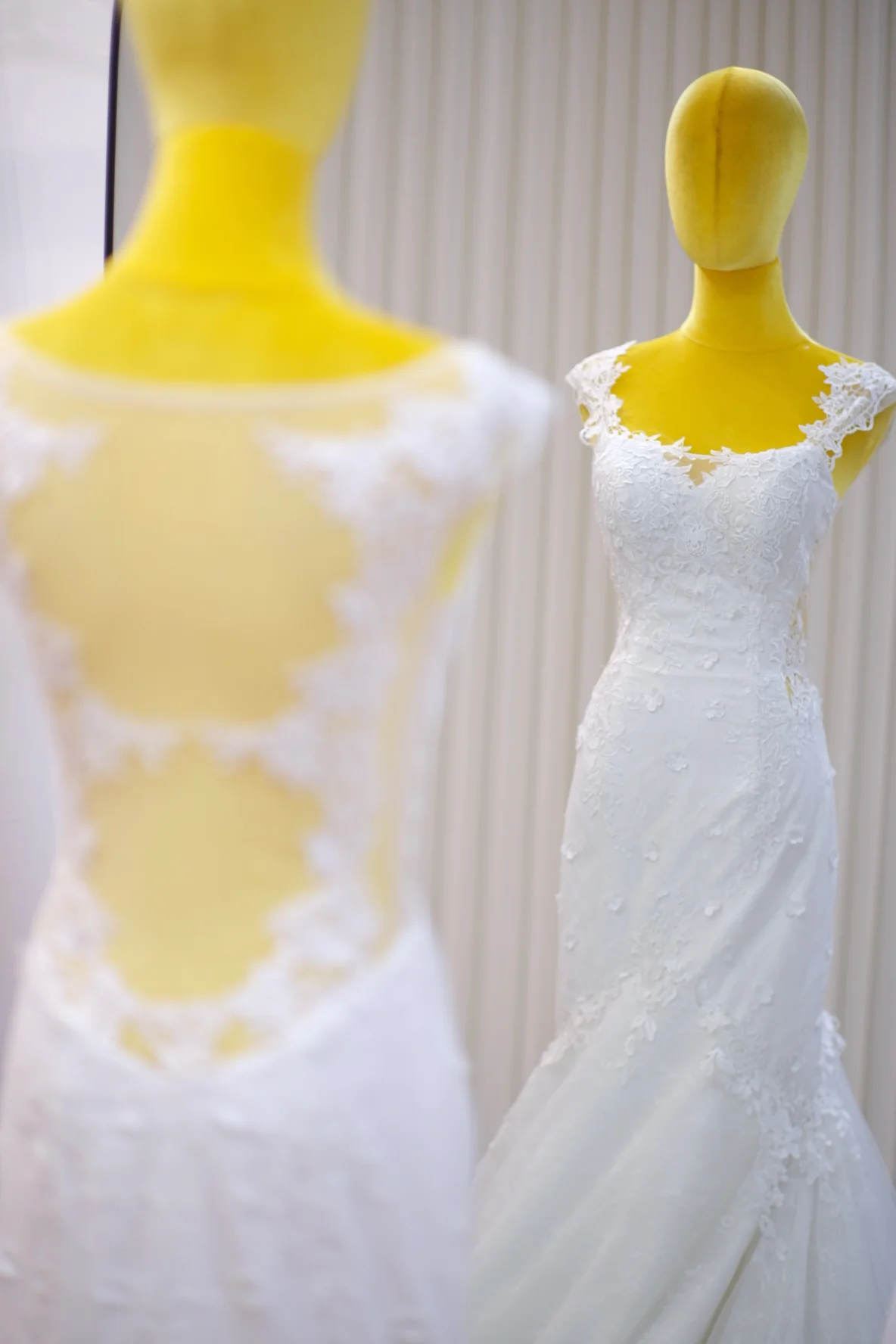 Lux Full Fabric Lace Wedding Gown Size S | Ready-to-Wear - Image 2