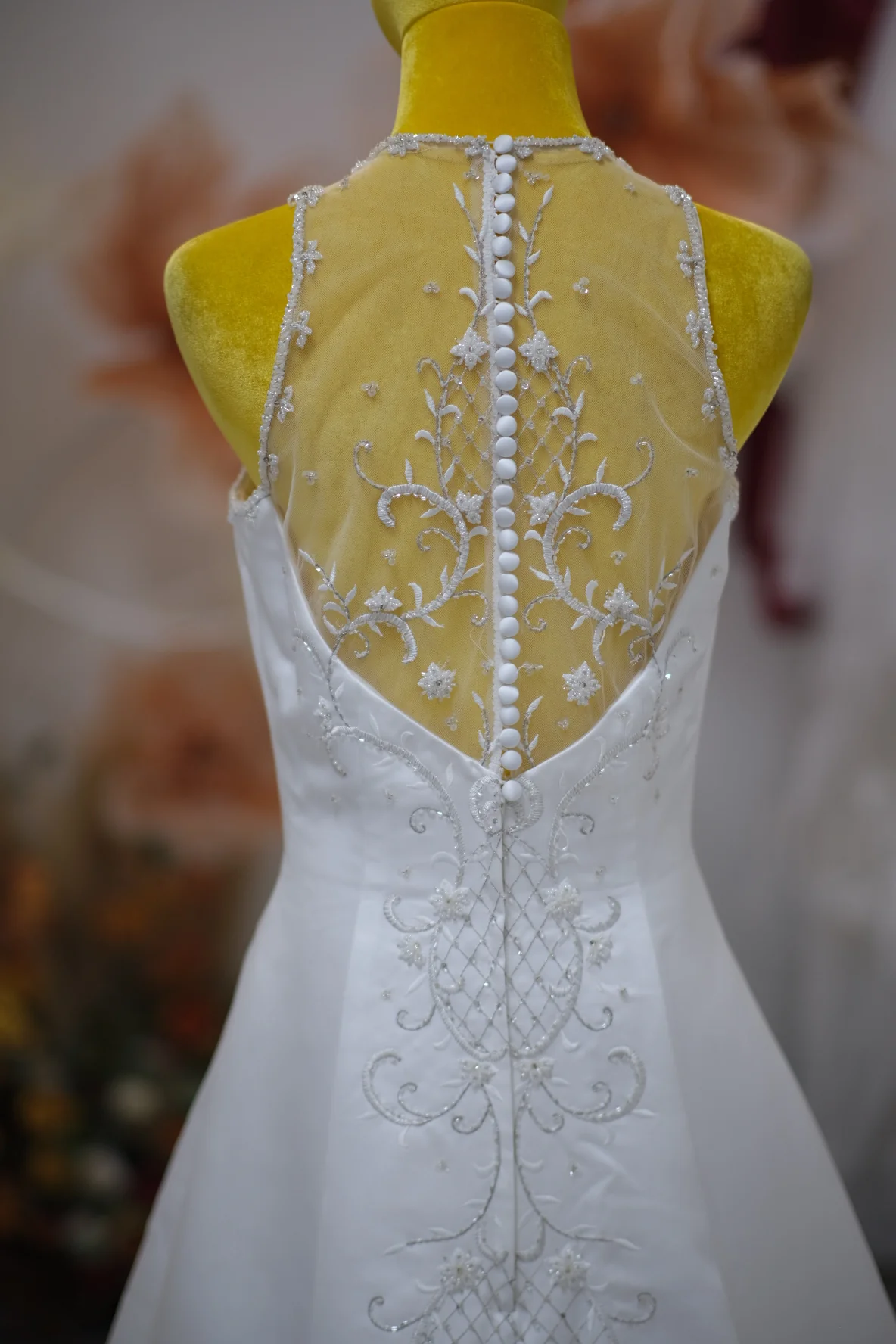 Premium Half Lace with Beaded Wedding Gown Size L | Ready-to-Wear - Image 5