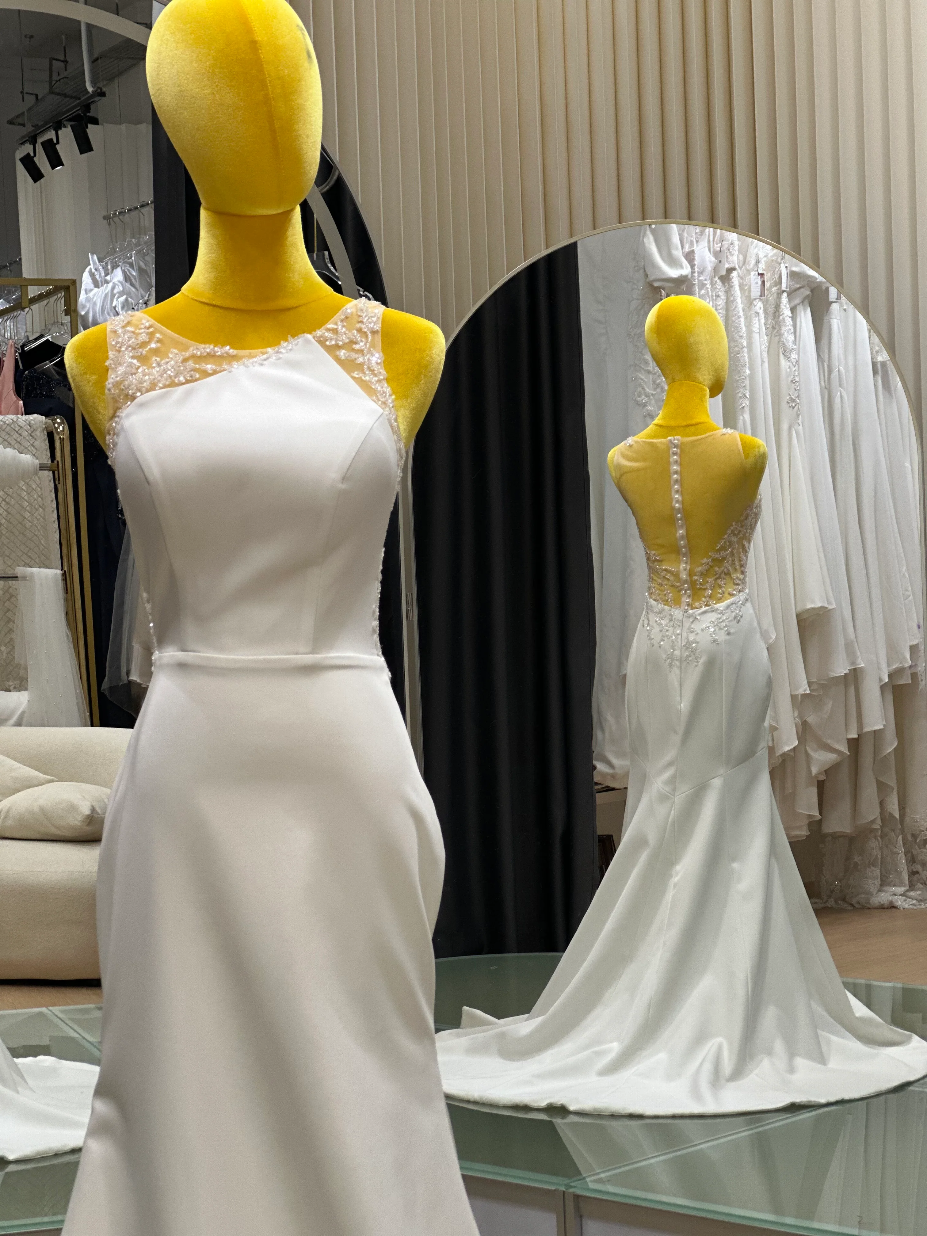 Lux Half Lace Wedding Gown Size S Bust 83 | Ready-to-Wear - Image 5