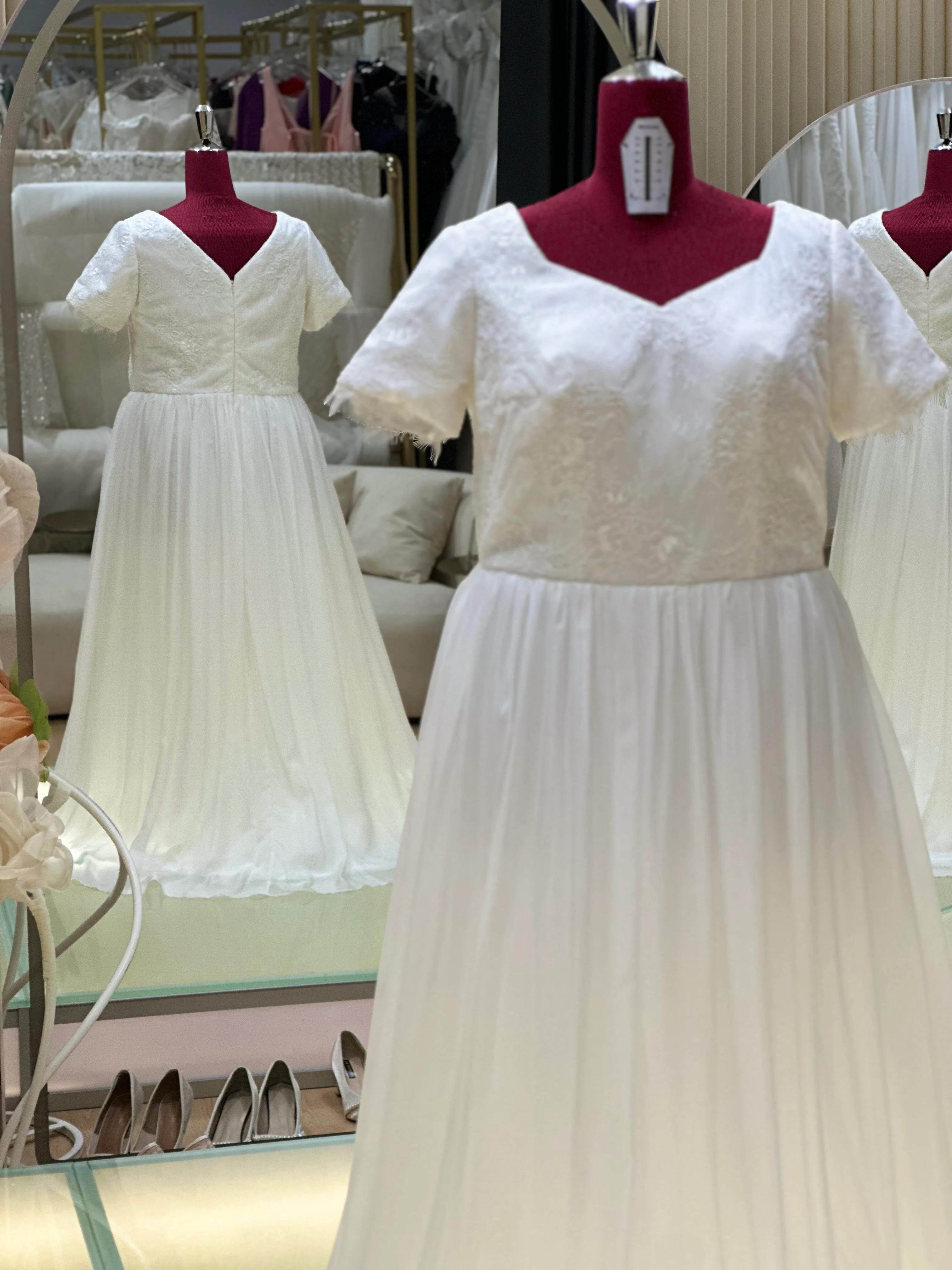 Plus Size Half-Lace Wedding Gown Bust 118 | Ready-to-Wear - Image 3