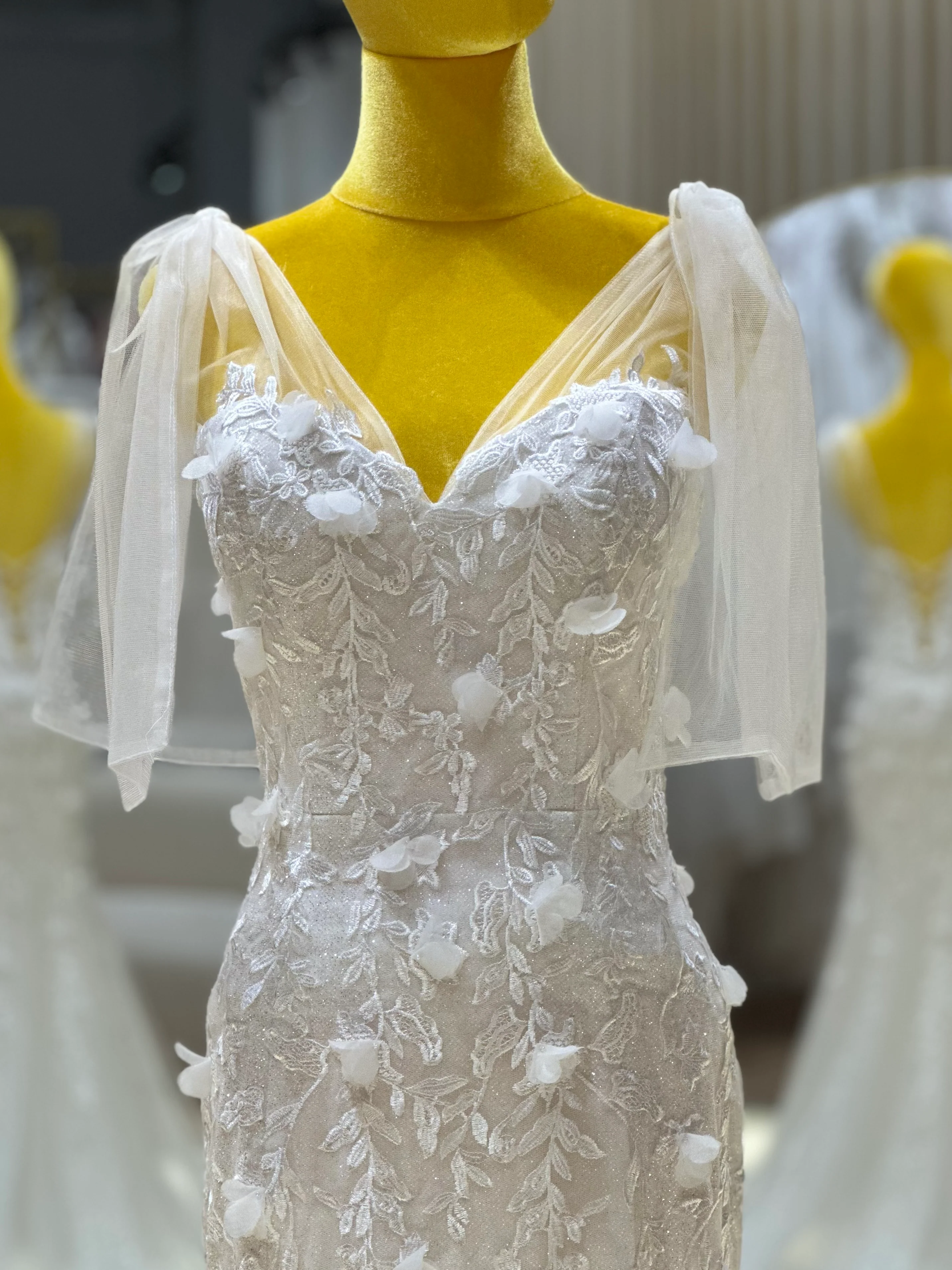 Luxe Full Lace Wedding Gown | Ready-to-Wear - Image 8