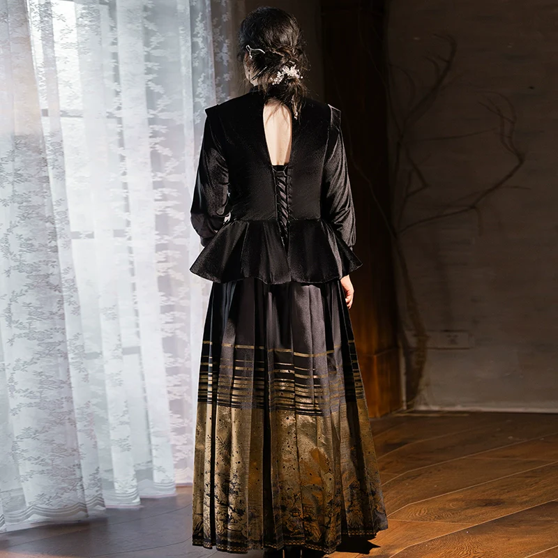 Chinese Long-Sleeve Wedding Hanfu Dress - Image 3