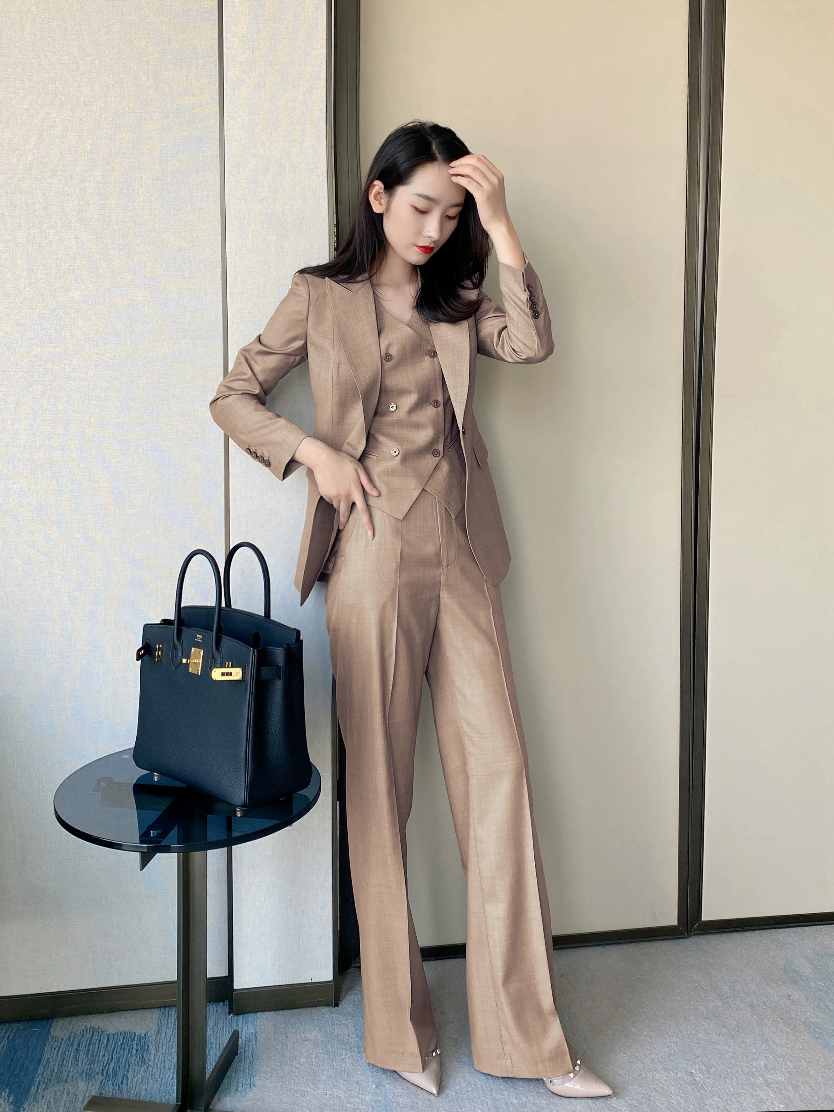 Coffee Color Classic 3-Piece Women's Suit Set Loose Straight Fit - Image 2
