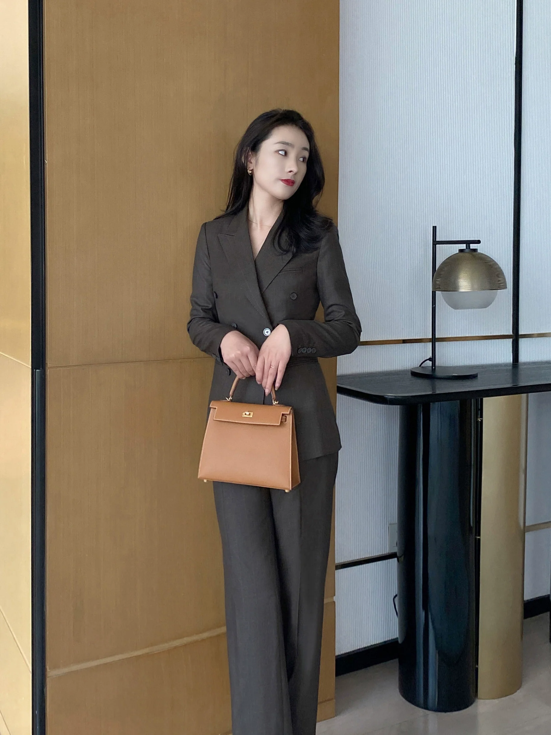 Coffee-Colored Classic Women’s Double-Breasted Suit with Straight Trousers - Image 3