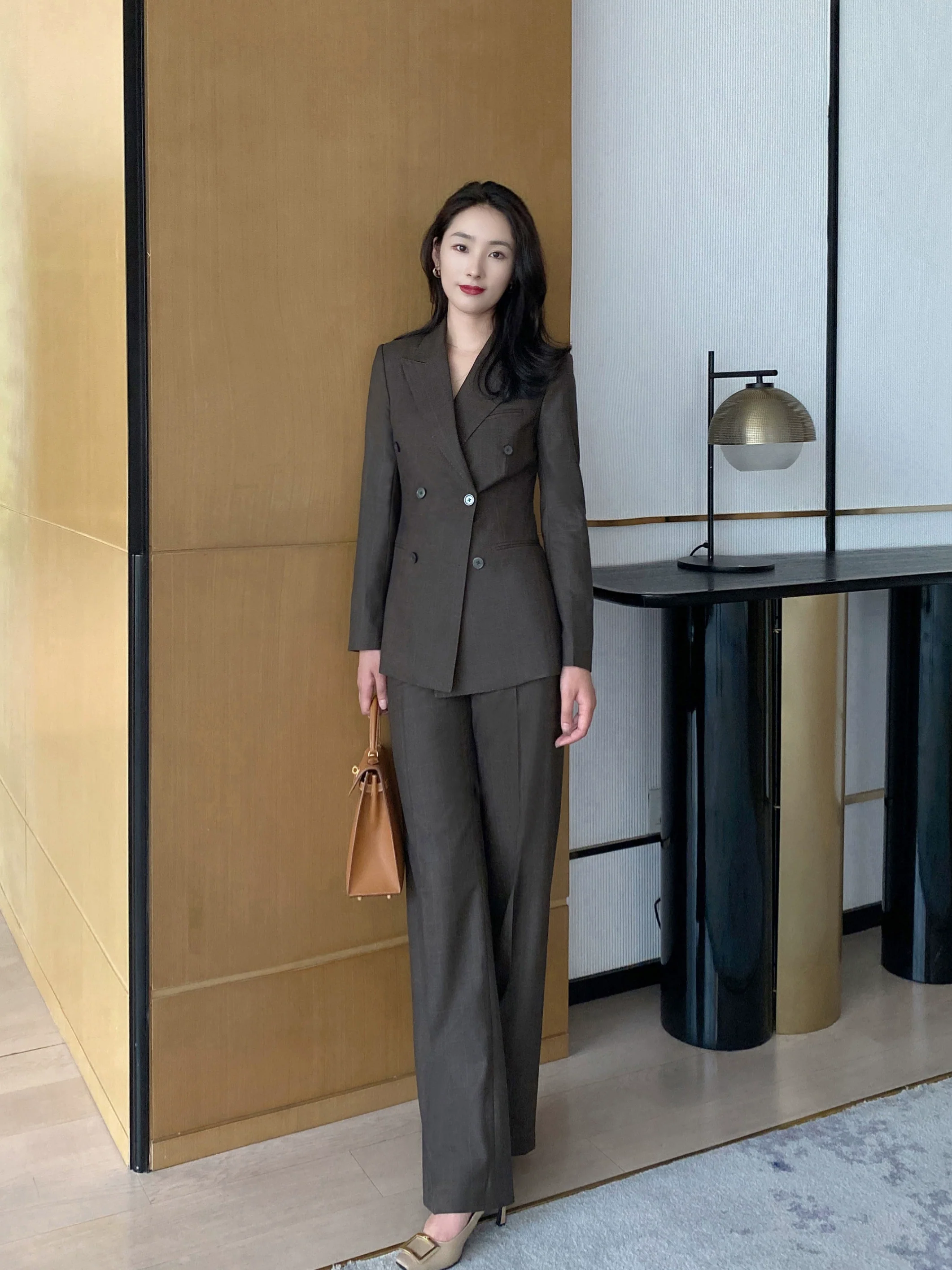 Coffee-Colored Classic Women’s Double-Breasted Suit with Straight Trousers - Image 5