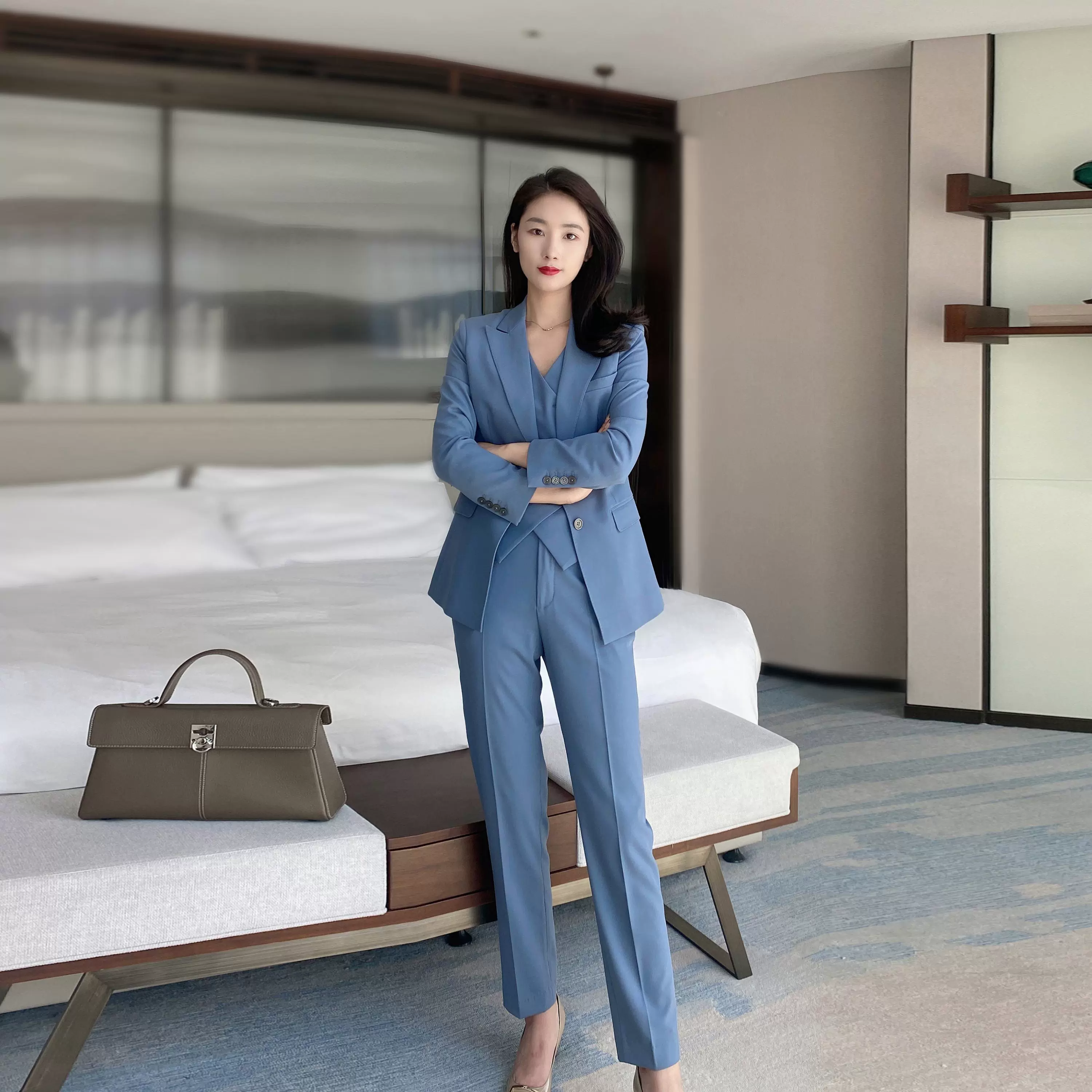Elegant Autumn Classic 3‑Piece Women’s Suit Set Haze Blue Slim Fit - Image 3