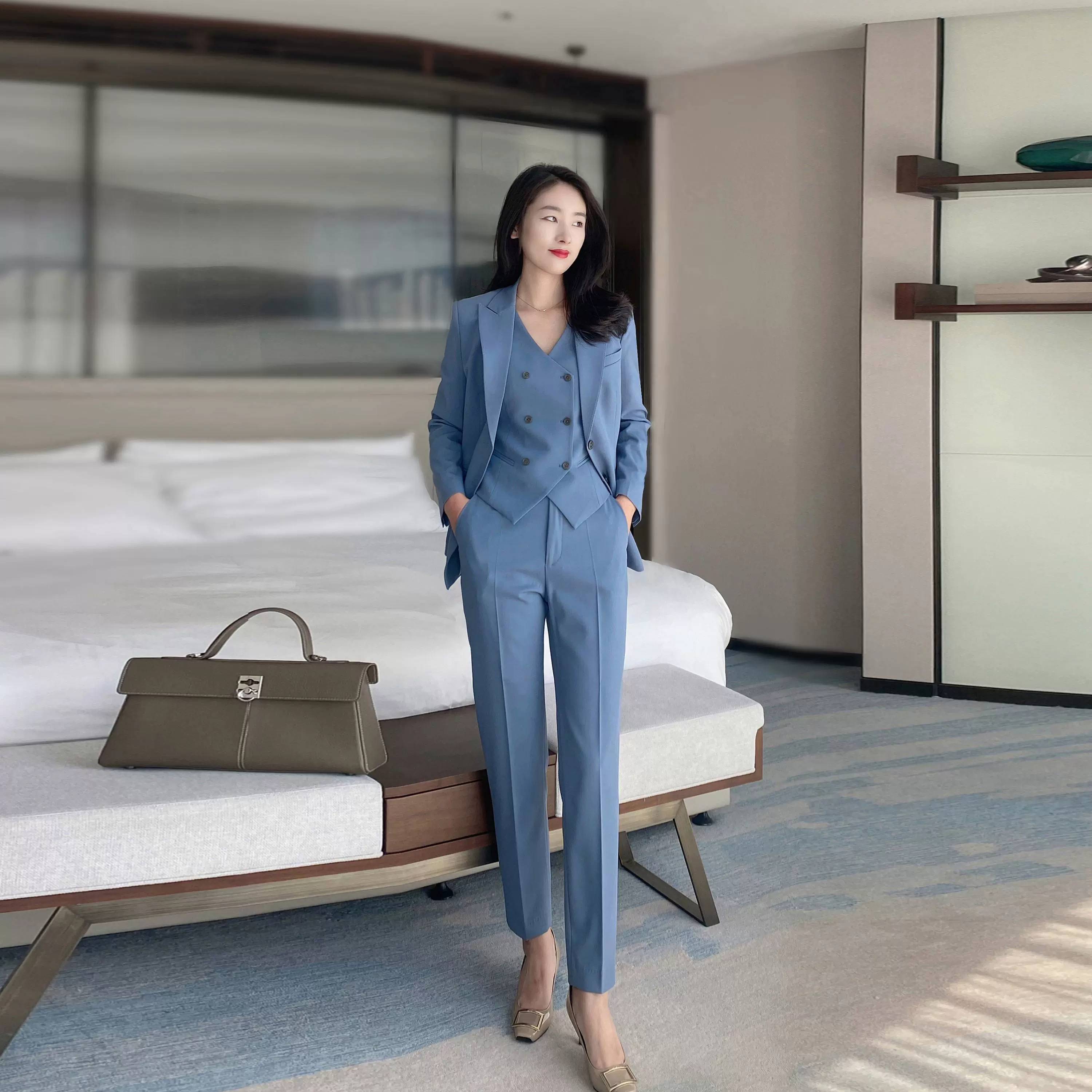 Elegant Autumn Classic 3‑Piece Women’s Suit Set Haze Blue Slim Fit - Image 5