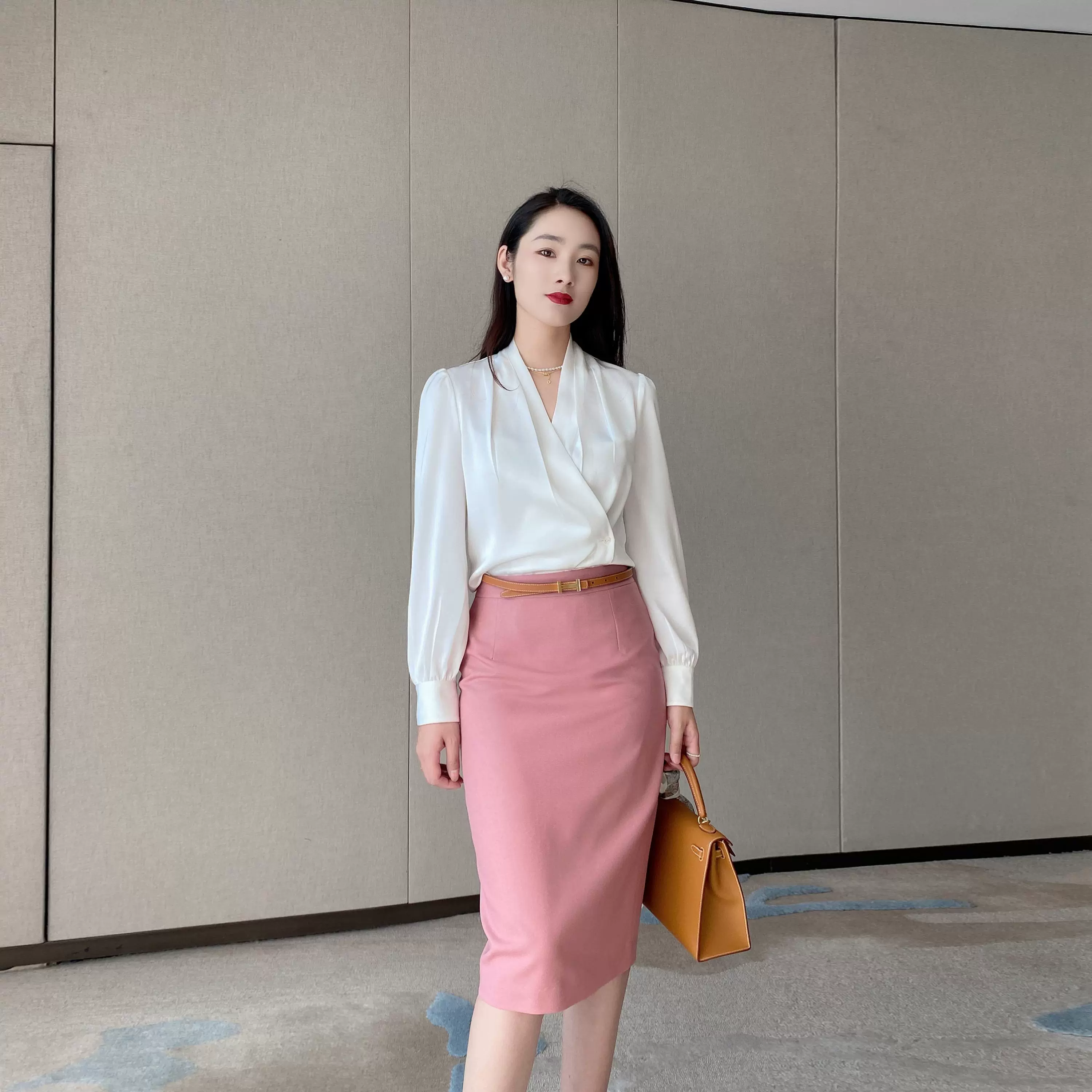 Elegant Autumn Long‑Sleeve V‑Neck Casual Shirt for Women - Image 2