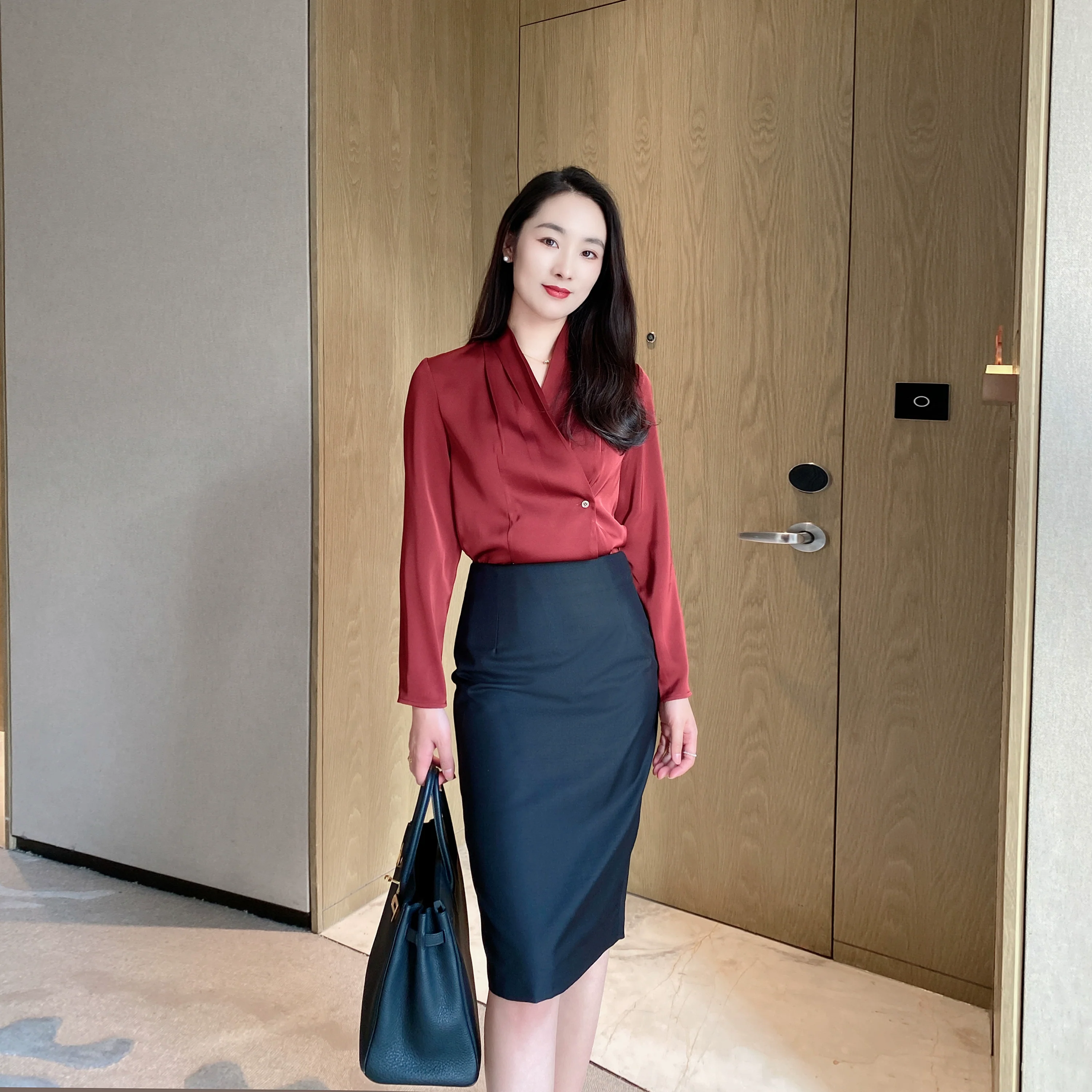 Elegant Autumn Long‑Sleeve V‑Neck Casual Shirt for Women - Image 8