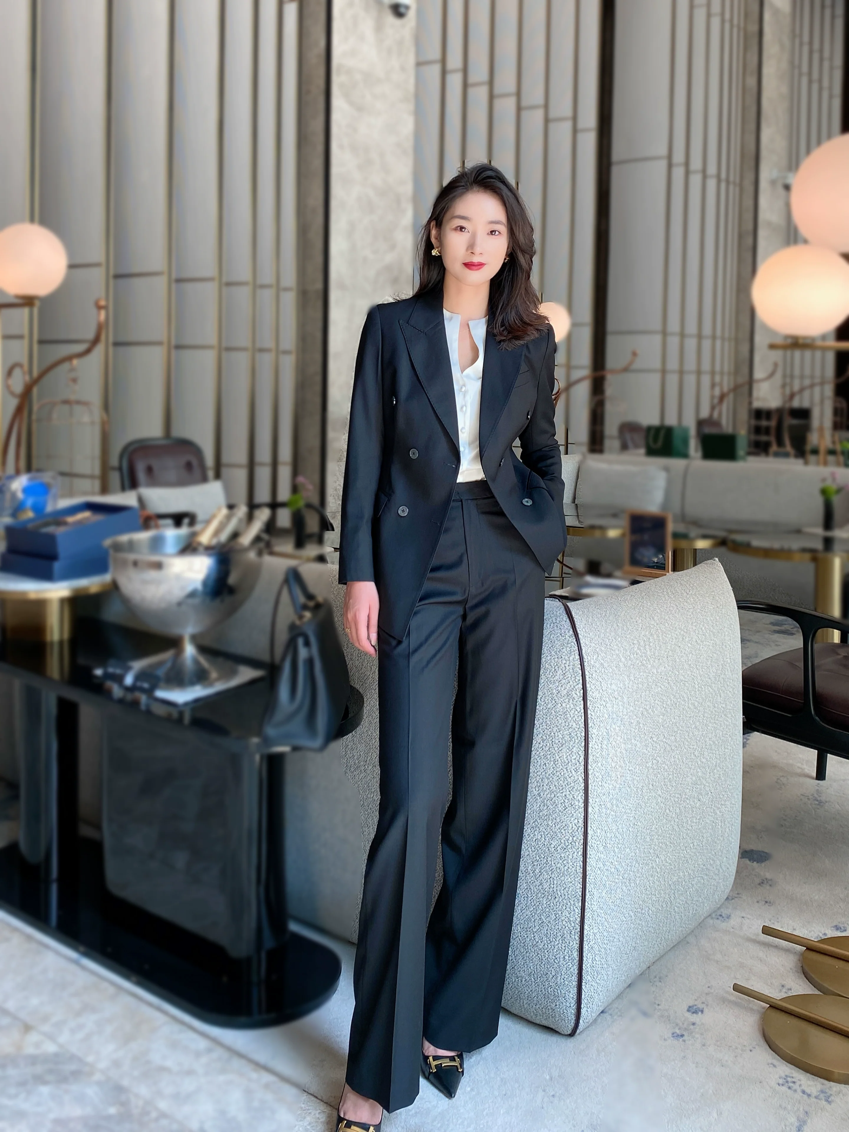Elegant Black Autumn Suit Set Tailored Jacket and Wide‑Leg Trousers - Image 6