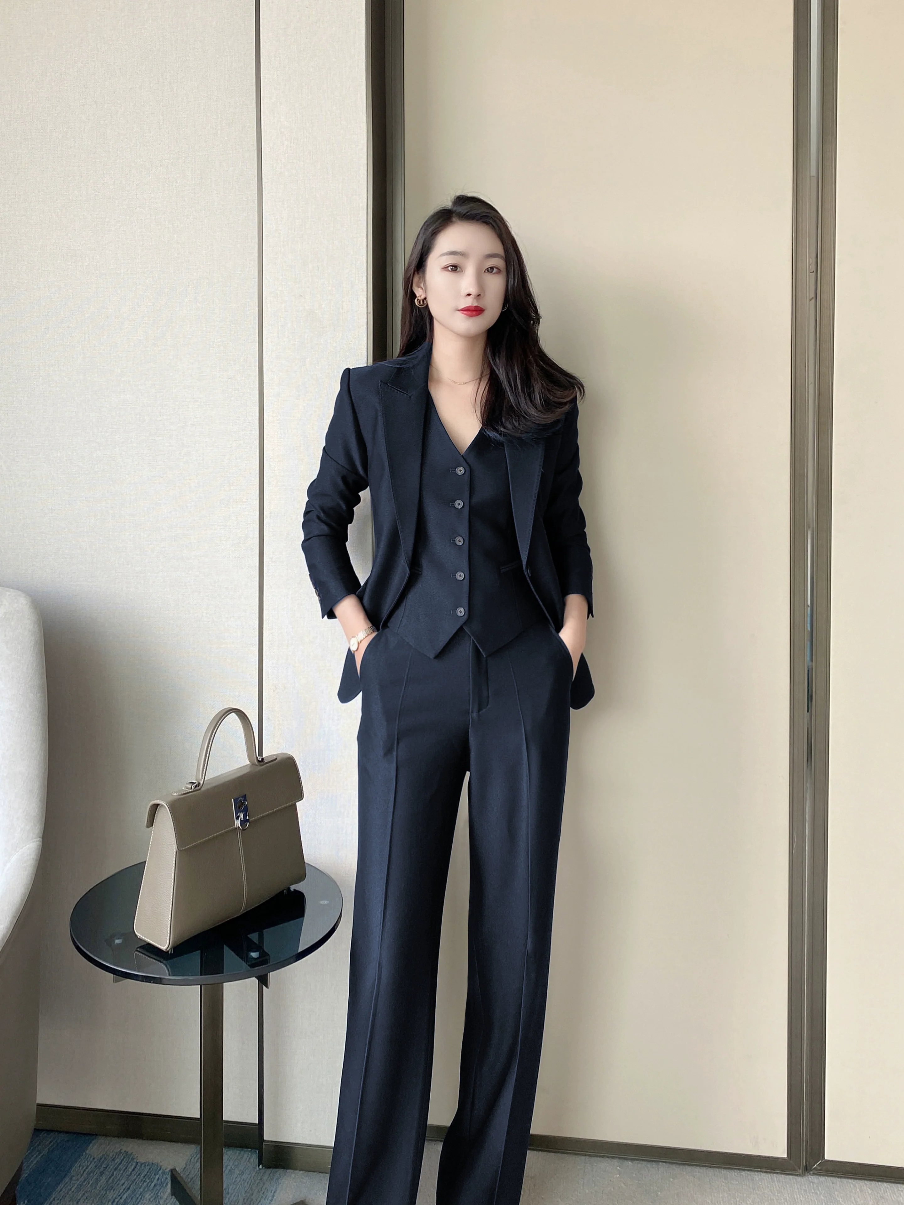 Elegant Black Women's Three-Piece Suit Set Jacket Vest Trousers - Image 2