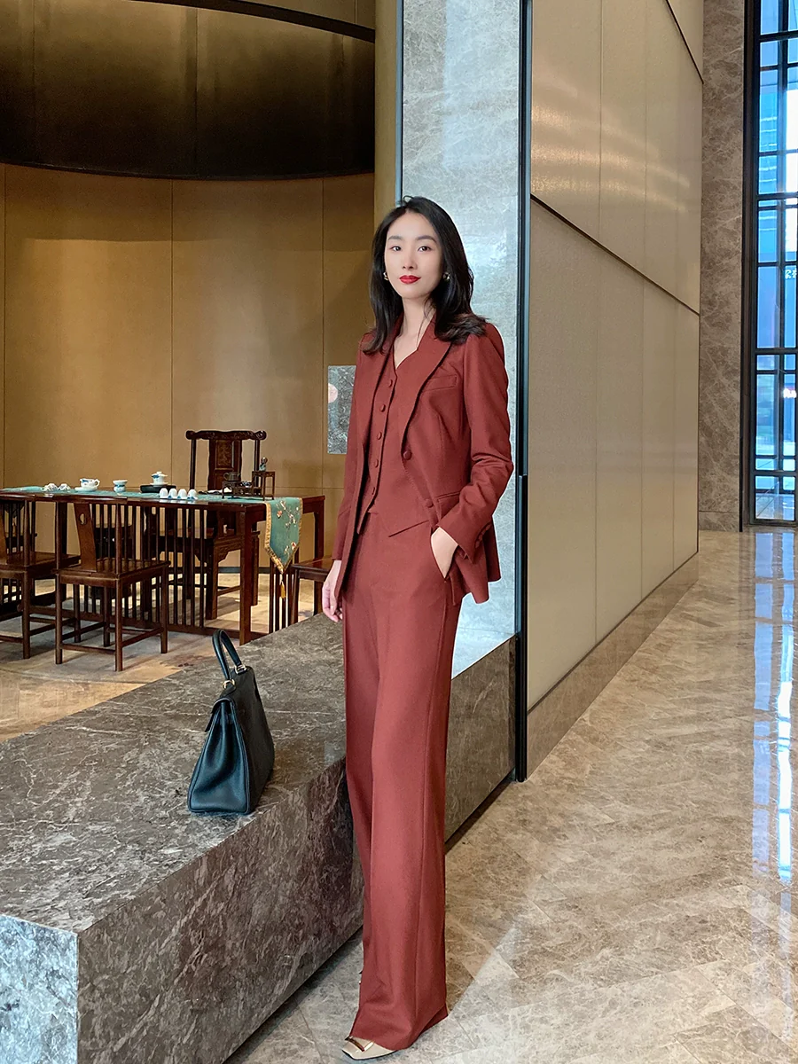 Elegant Burgundy 3-Piece Women's Suit Set with Vest and Trousers - Image 3