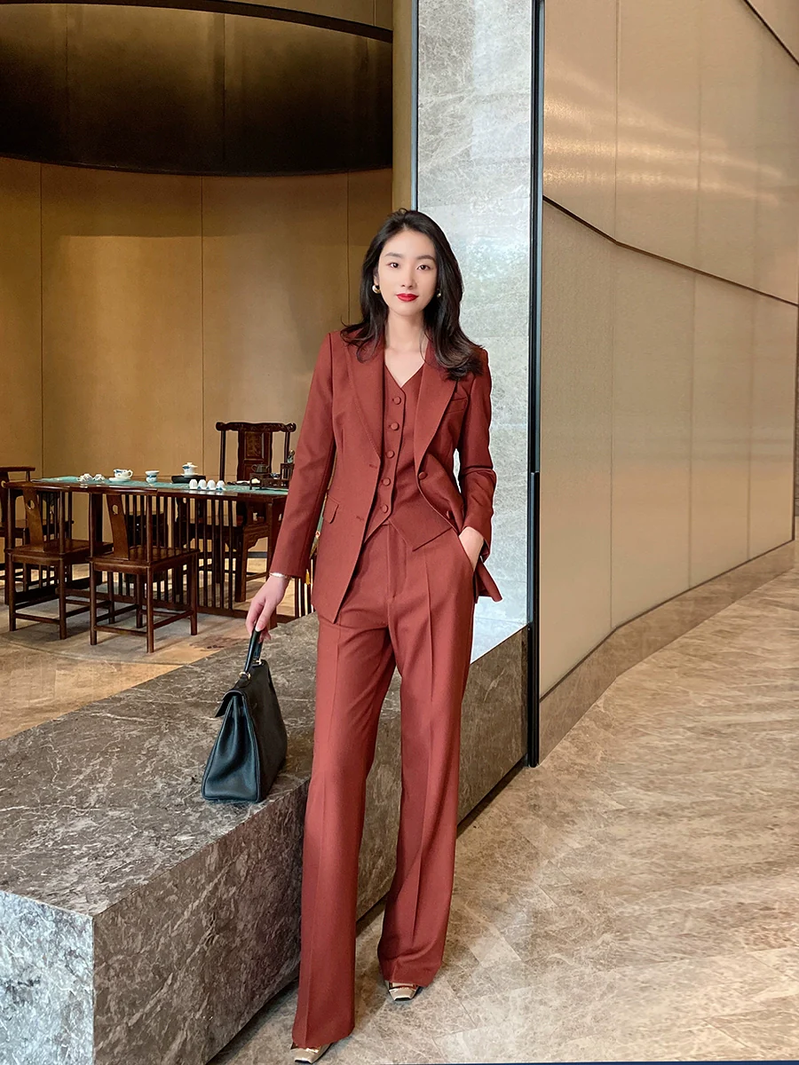 Elegant Burgundy 3-Piece Women's Suit Set with Vest and Trousers - Image 6
