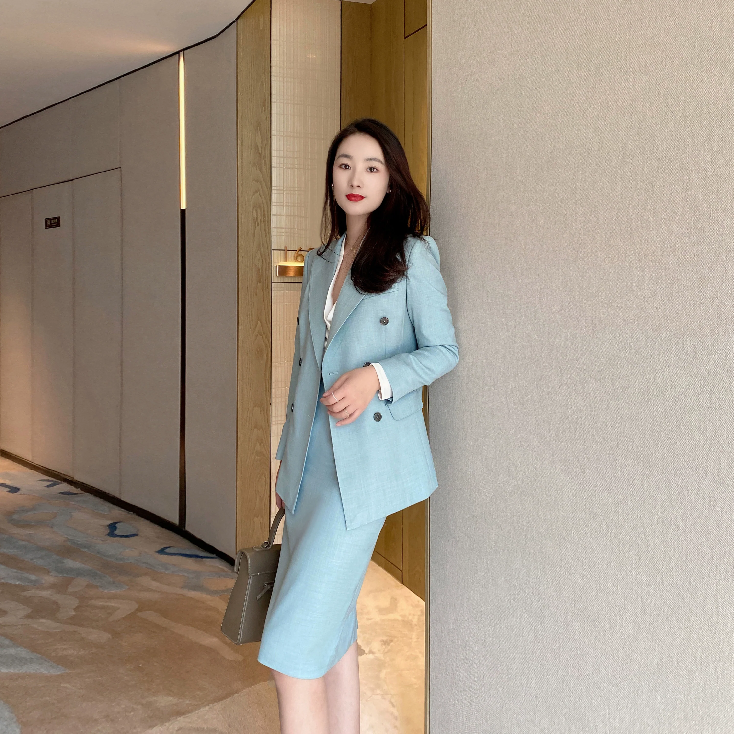 Elegant Celadon Spring Pleated Skirt Suit – Fitted Hip‑Accented - Image 6