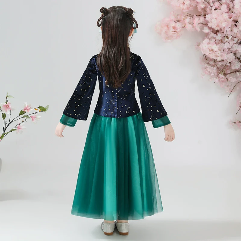 Elegant Chinese Children's Hanfu Set - Thickened Luxury Style for Festive Occasions - Image 5