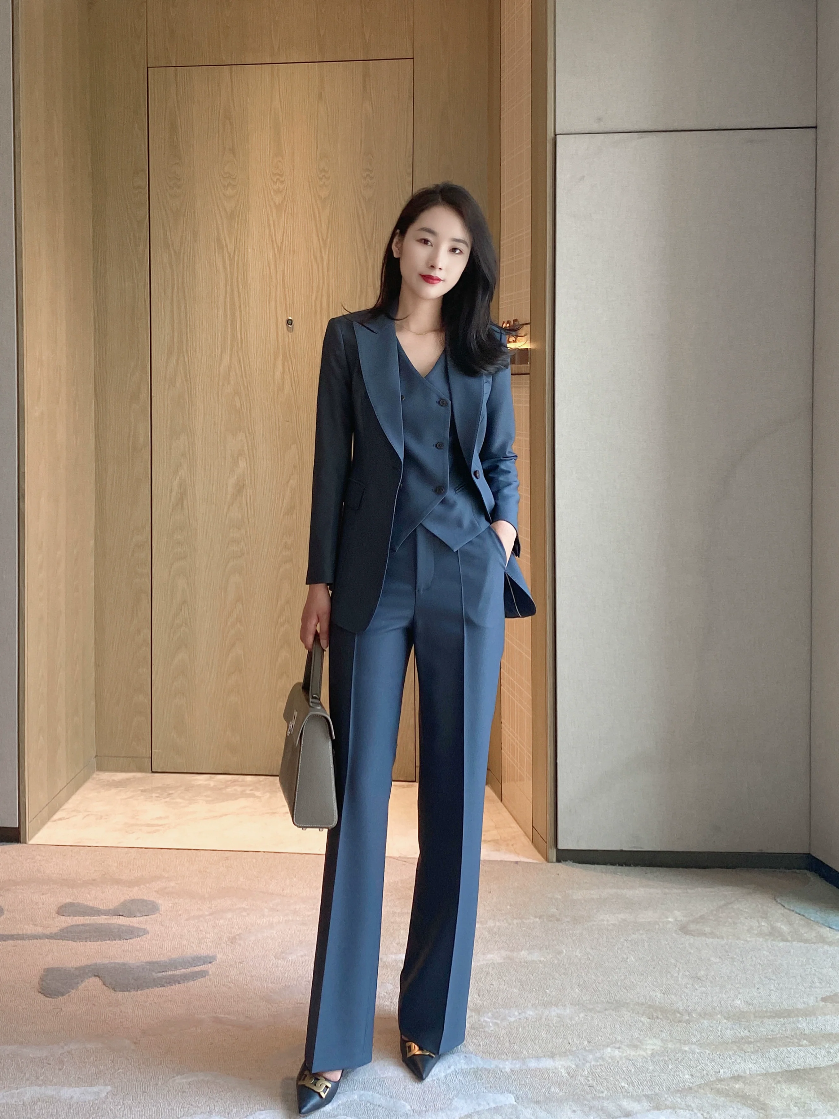 Elegant Dan Qing Three-Piece Women's Suit Set Jacket Vest Trousers - Image 2