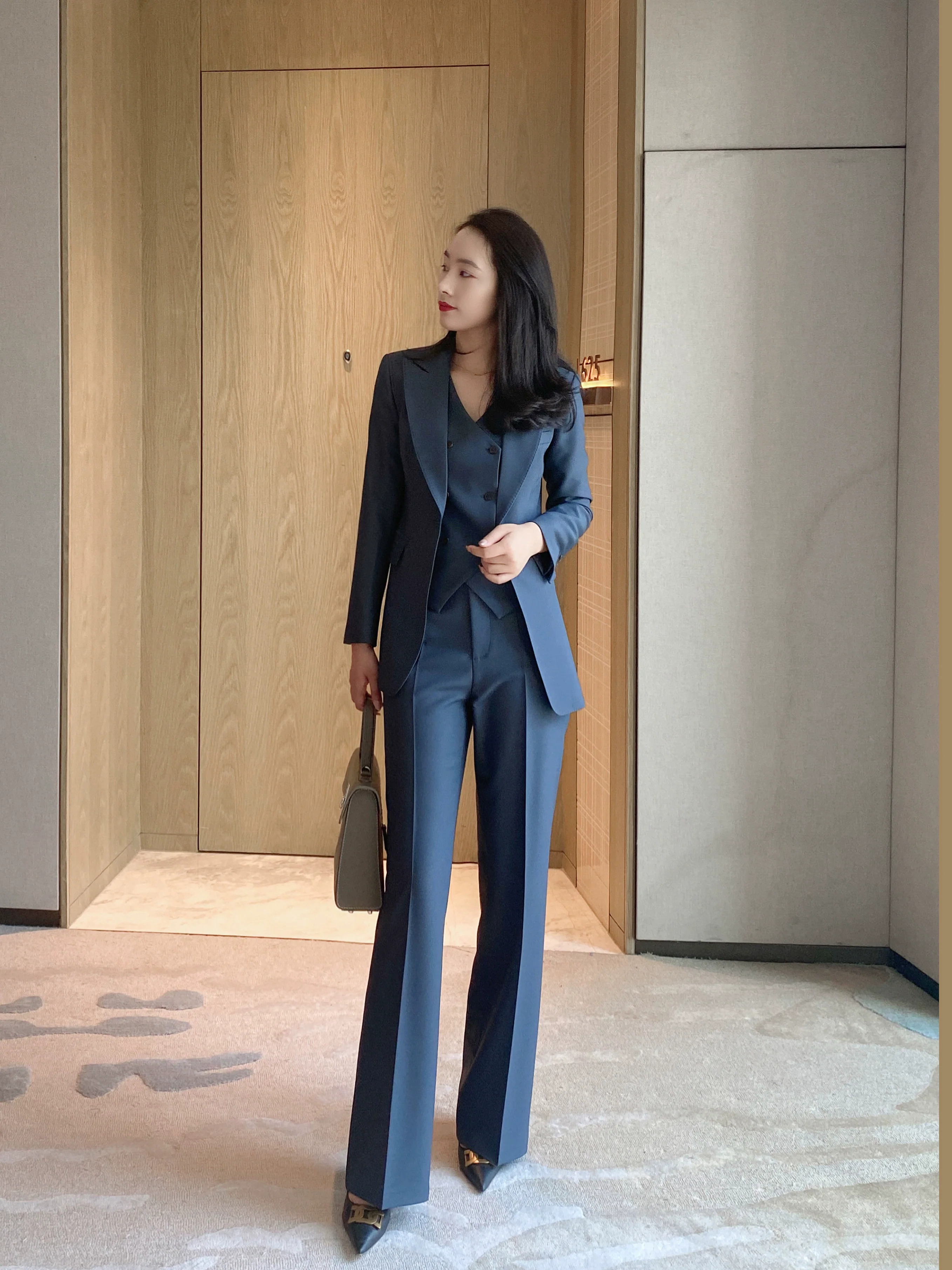 Elegant Dan Qing Three-Piece Women's Suit Set Jacket Vest Trousers - Image 4