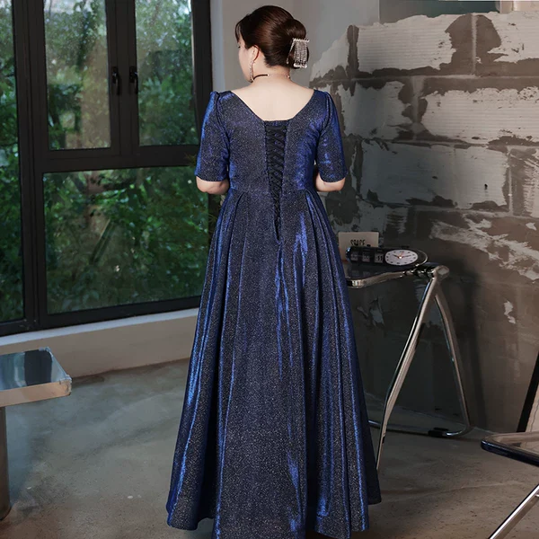 Elegant French Evening Dress - Image 3