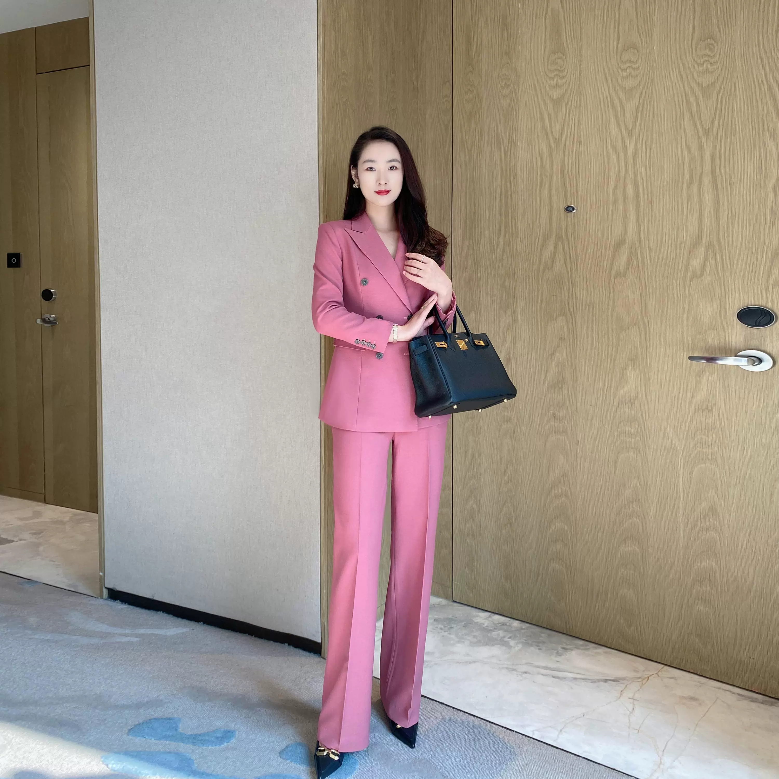 Elegant Fuchsia Spring Blazer and Wide-Leg Pants Set - Image 2