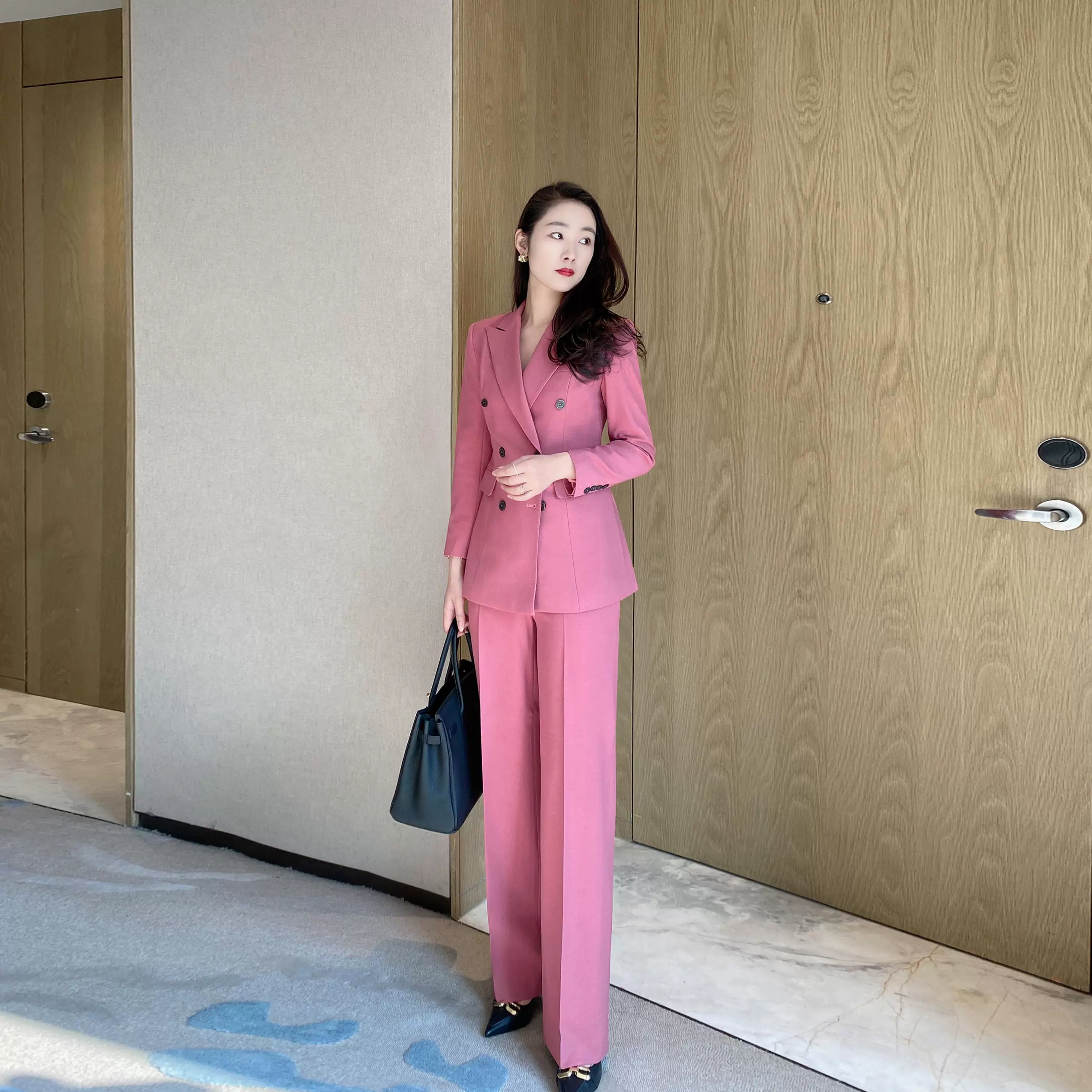 Elegant Fuchsia Spring Blazer and Wide-Leg Pants Set - Image 3