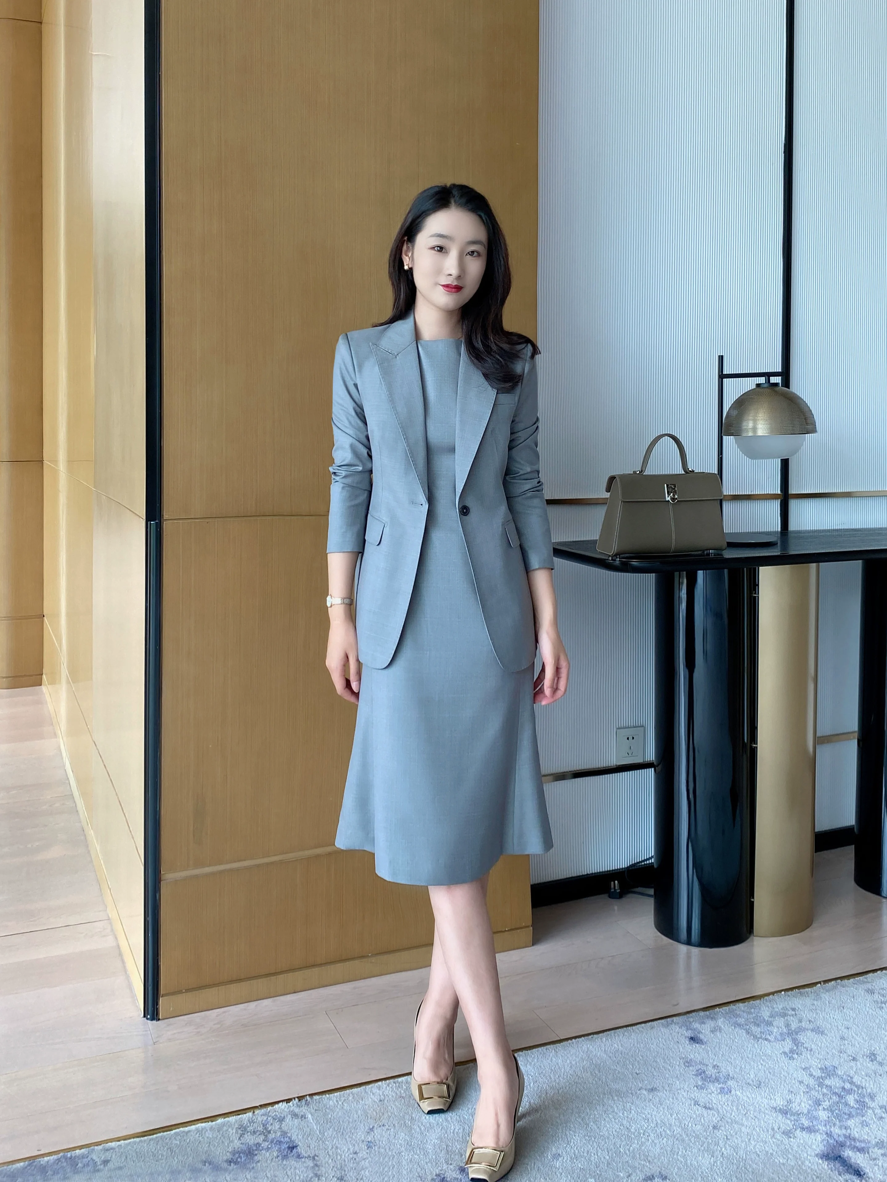 Elegant Light Grey Autumn Suit Jacket with Fish Tail Skirt - Image 2