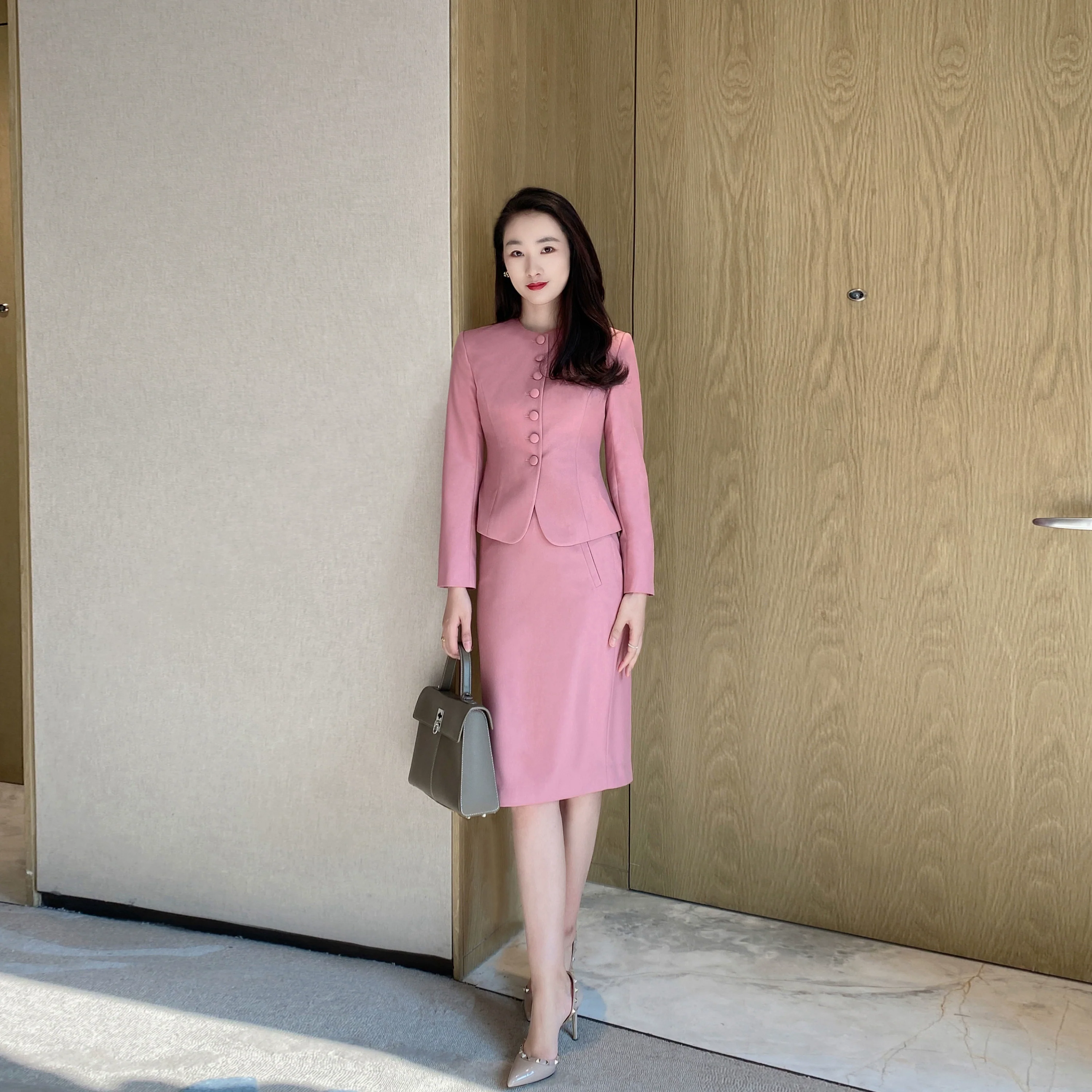 Elegant Rose Pink Suit Skirt Set: Chic Blazer & Slimming Hip Skirt - Image 6