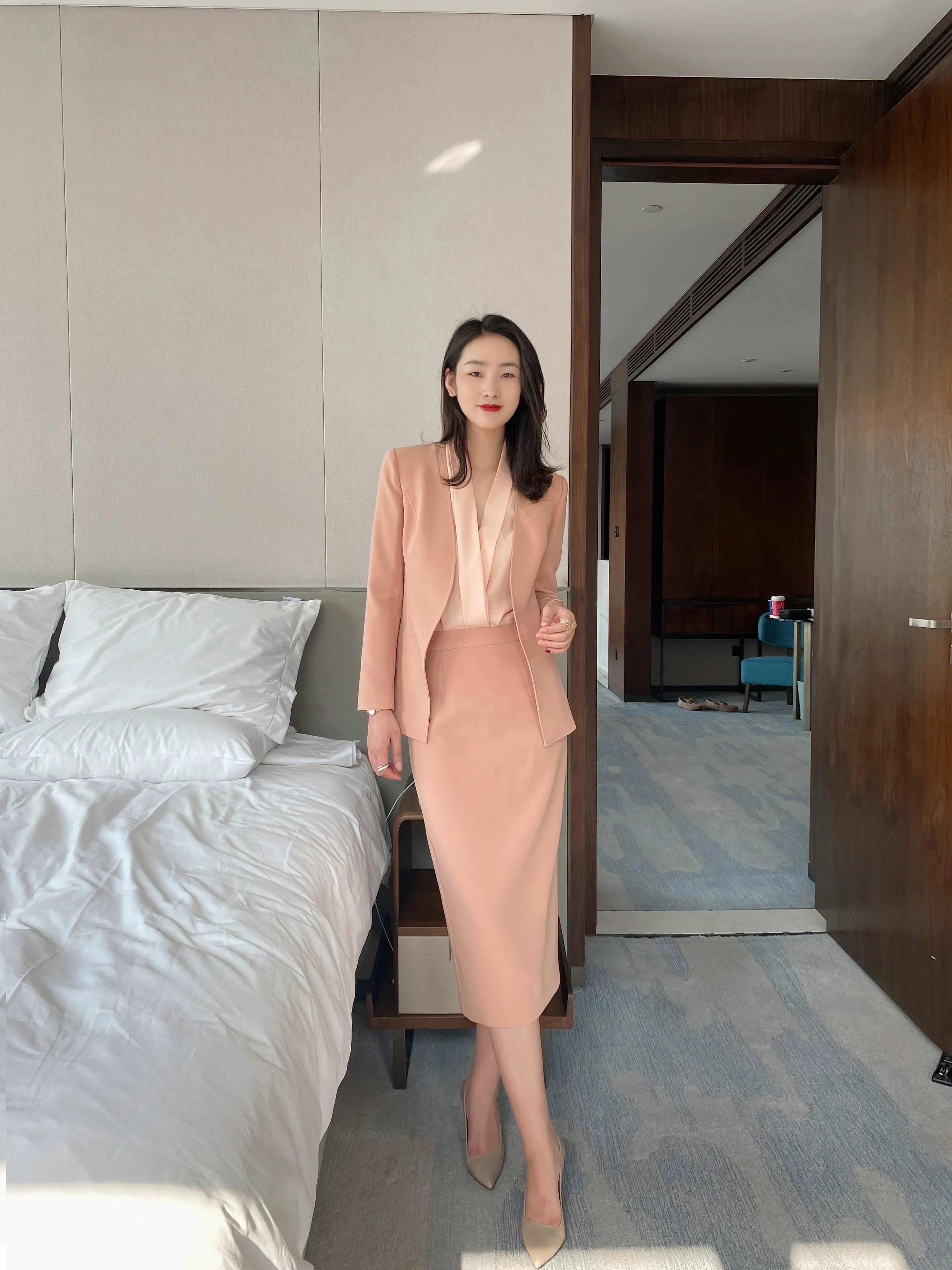 Elegant Spring Autumn Fuchsia Slim-Fit Jacket & Hip-Accented Skirt Set - Image 3