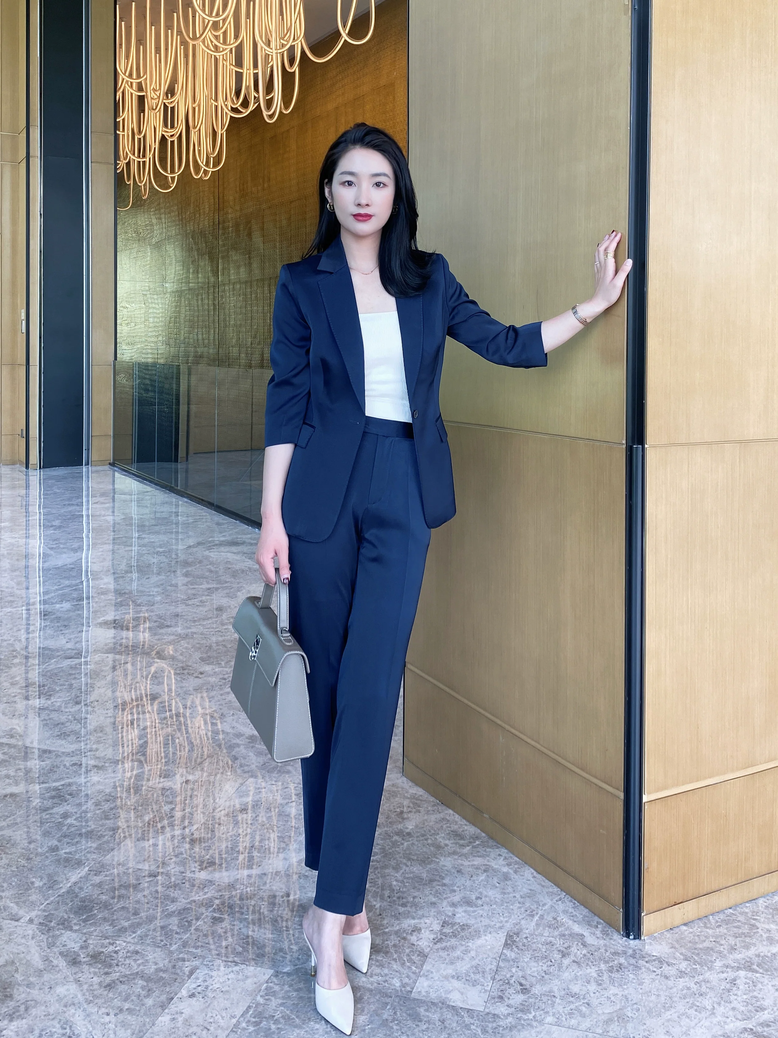 Elegant Summer Slim-Fit Professional Suit Jacket for Women - Image 2