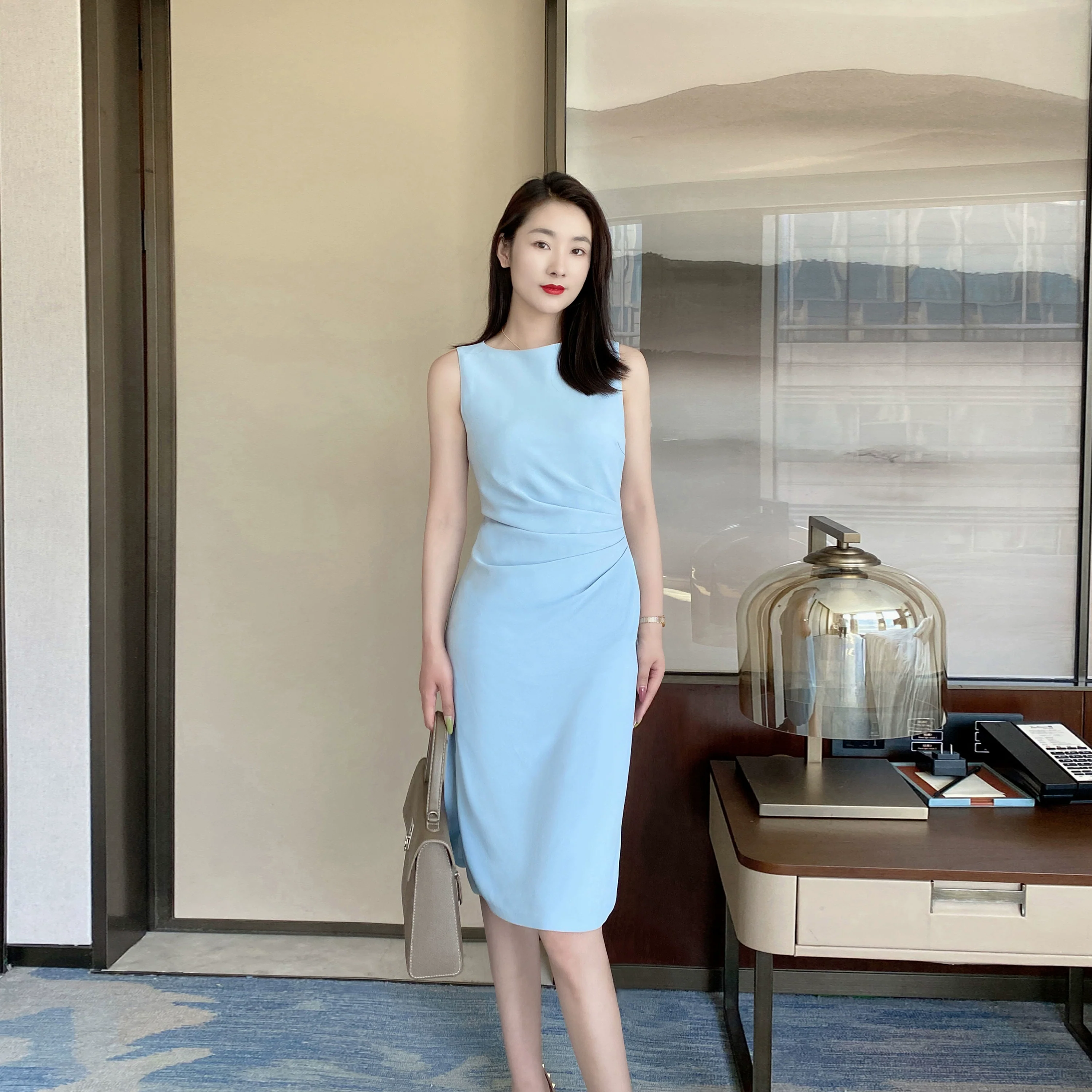 Elegant White-Blue Pleated One-Step Summer Skirt – Slim Fit Goddess Style - Image 3