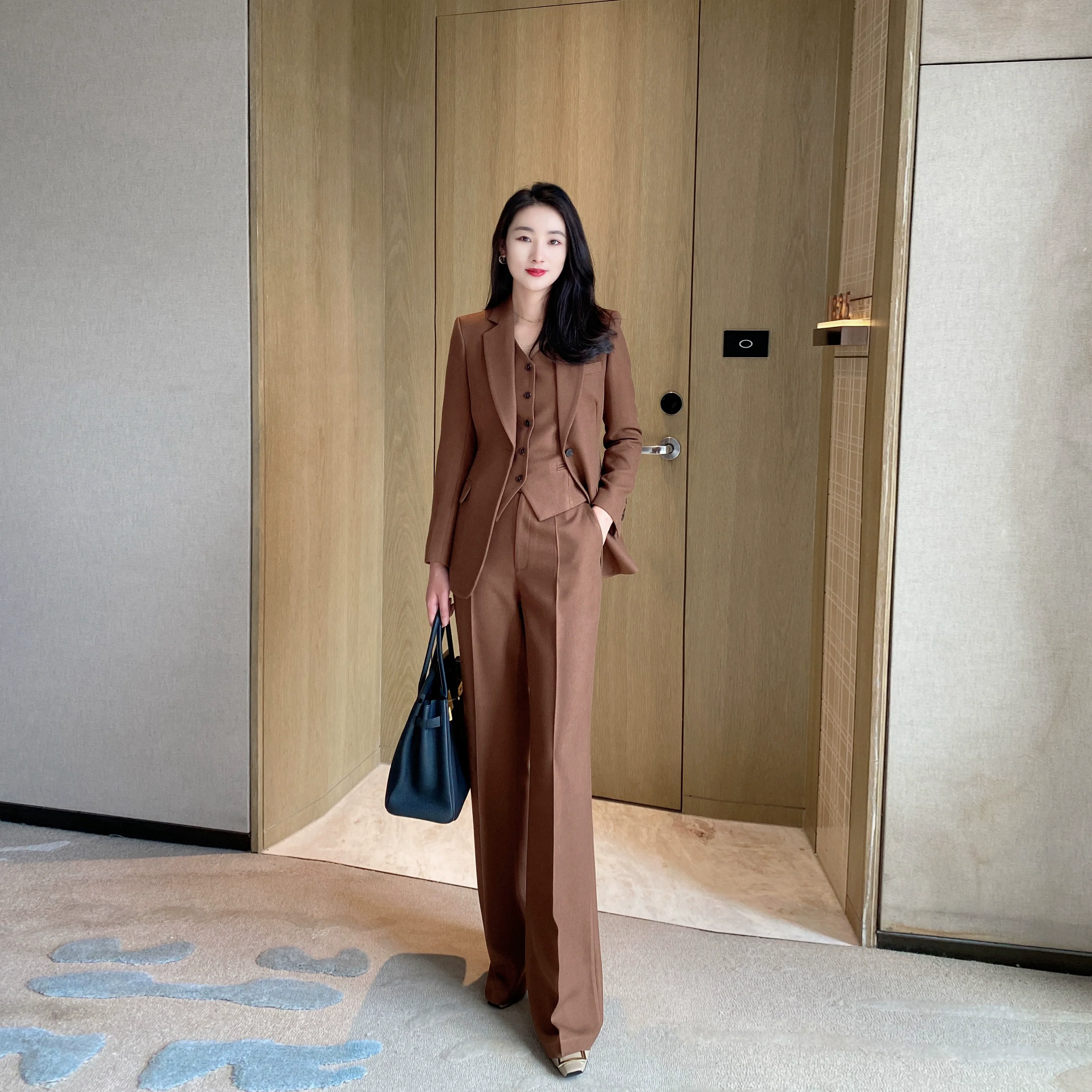Elegant Winter Classic 3‑Piece Suit Set – Iron Brown Jacket, Vest & Trousers - Image 5