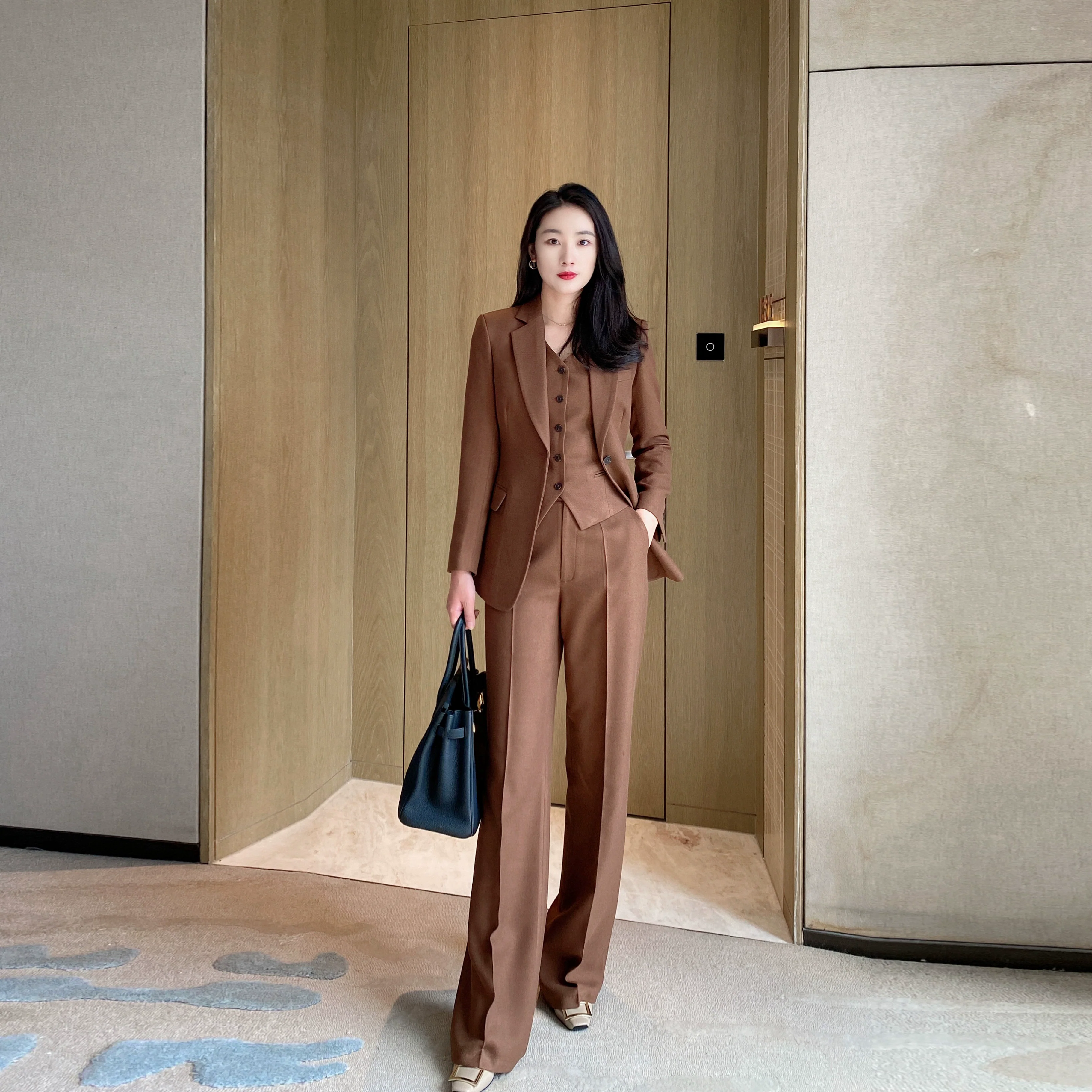 Elegant Winter Classic 3‑Piece Suit Set – Iron Brown Jacket, Vest & Trousers - Image 6