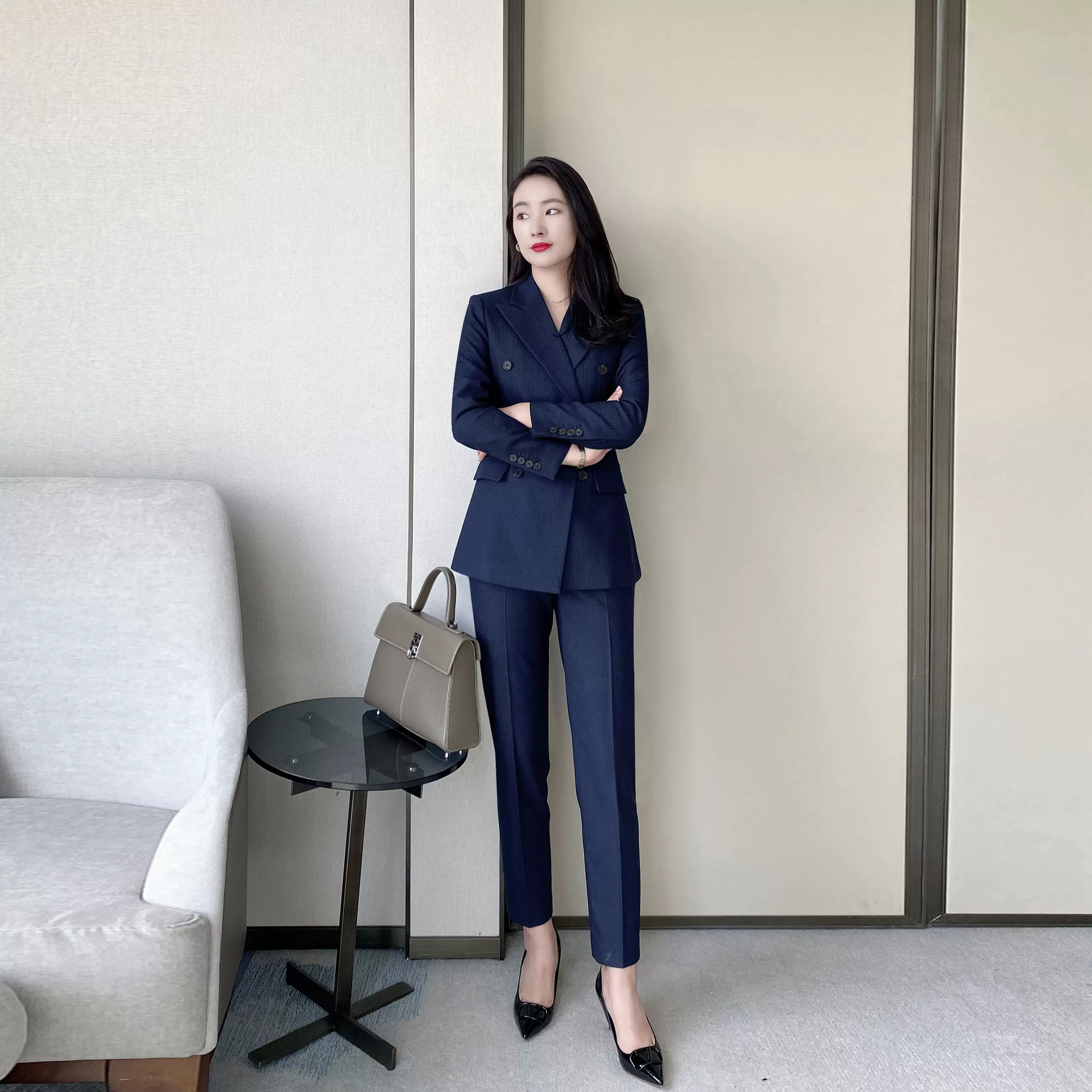 Elegant Winter Slim-Fit Hidden Green Suit Set with Trousers - Image 2
