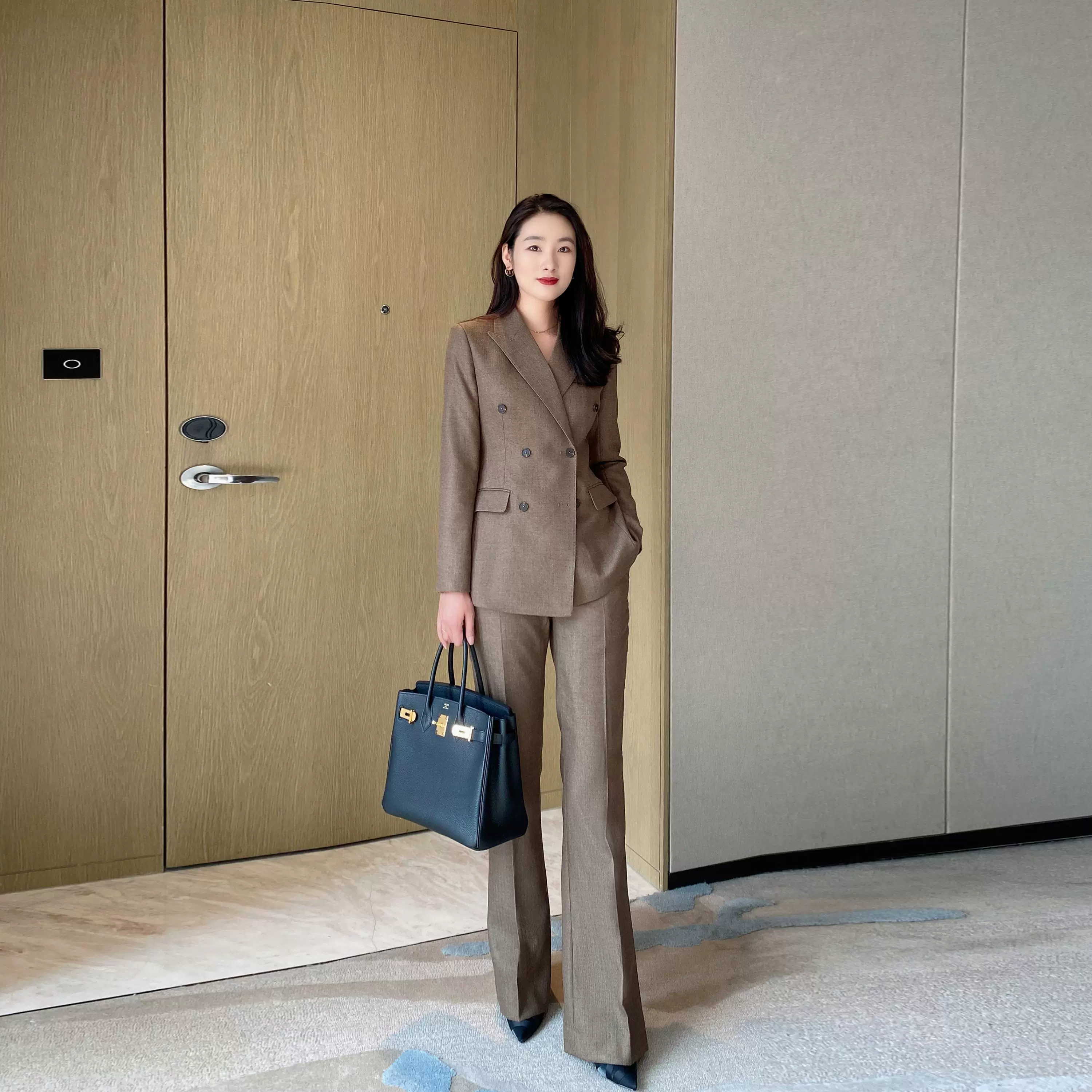 Elegant Winter Woolen Suit with Flared Trousers Classic Coffee Color - Image 4