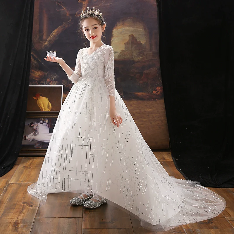 Elite Wedding Dress for Children: Princess Costume, Piano Performance - Image 3