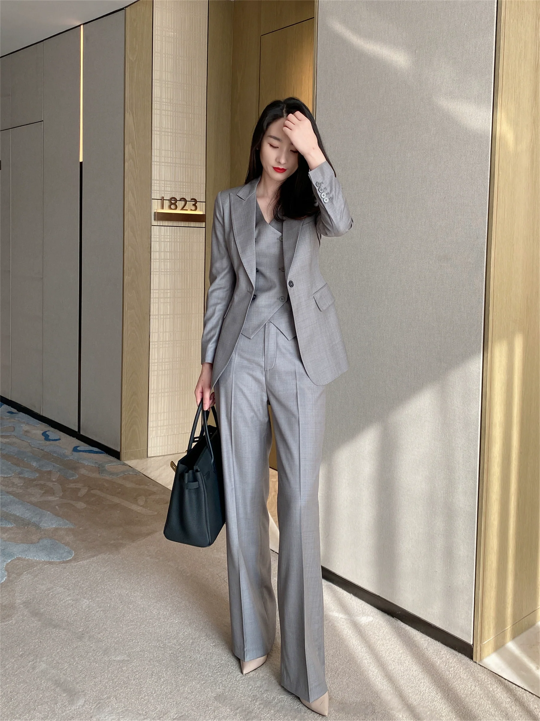 Light Grey Wool Blend Women's Suit Vest & Trousers - Image 4