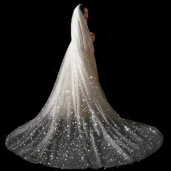 Retro Bridal Veil Hair Accessory - Image 3