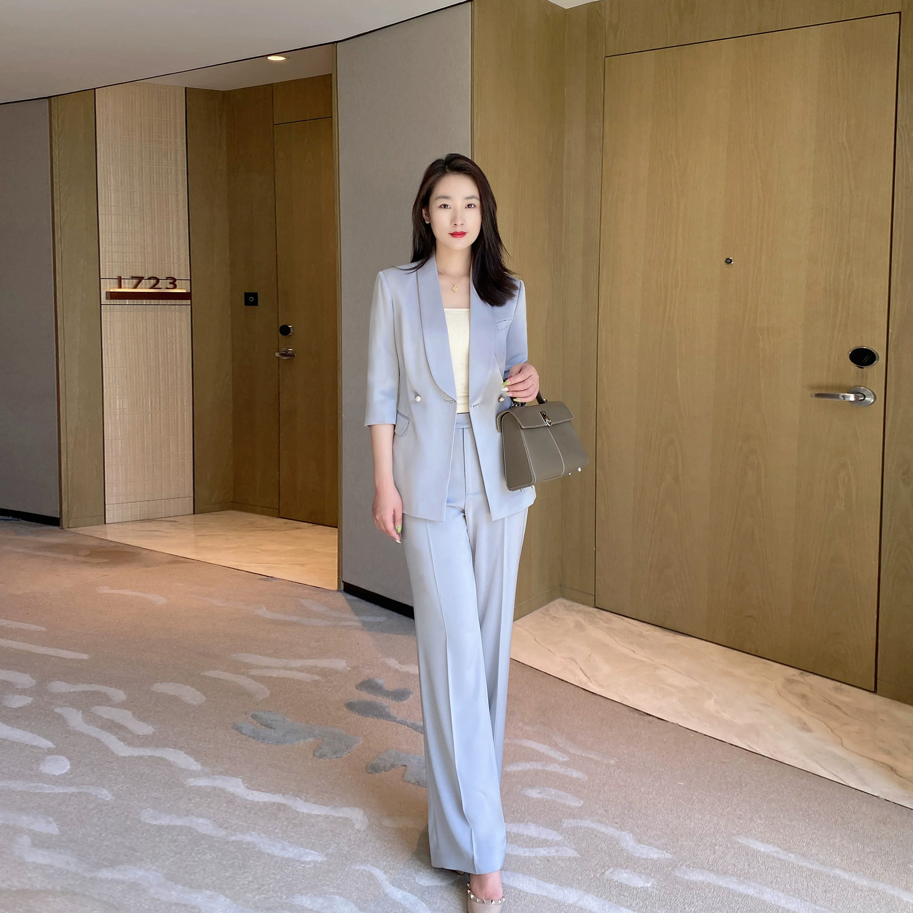 Silver Gray Summer Women's Suit Set with Loose Straight Fit - Image 5