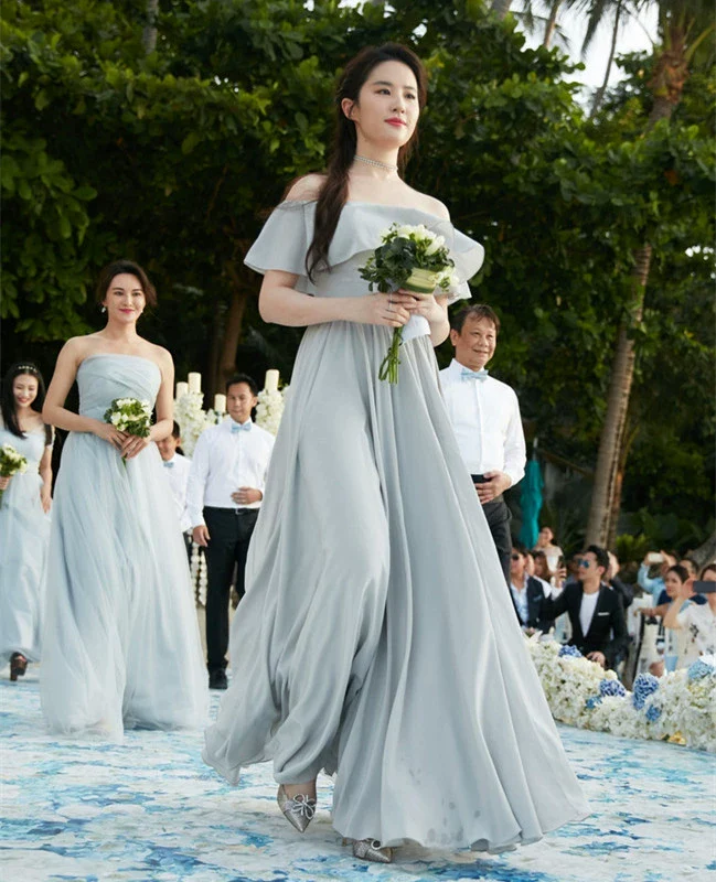 Spring Bridesmaid Open Shoulders Fitted Dress - Image 6