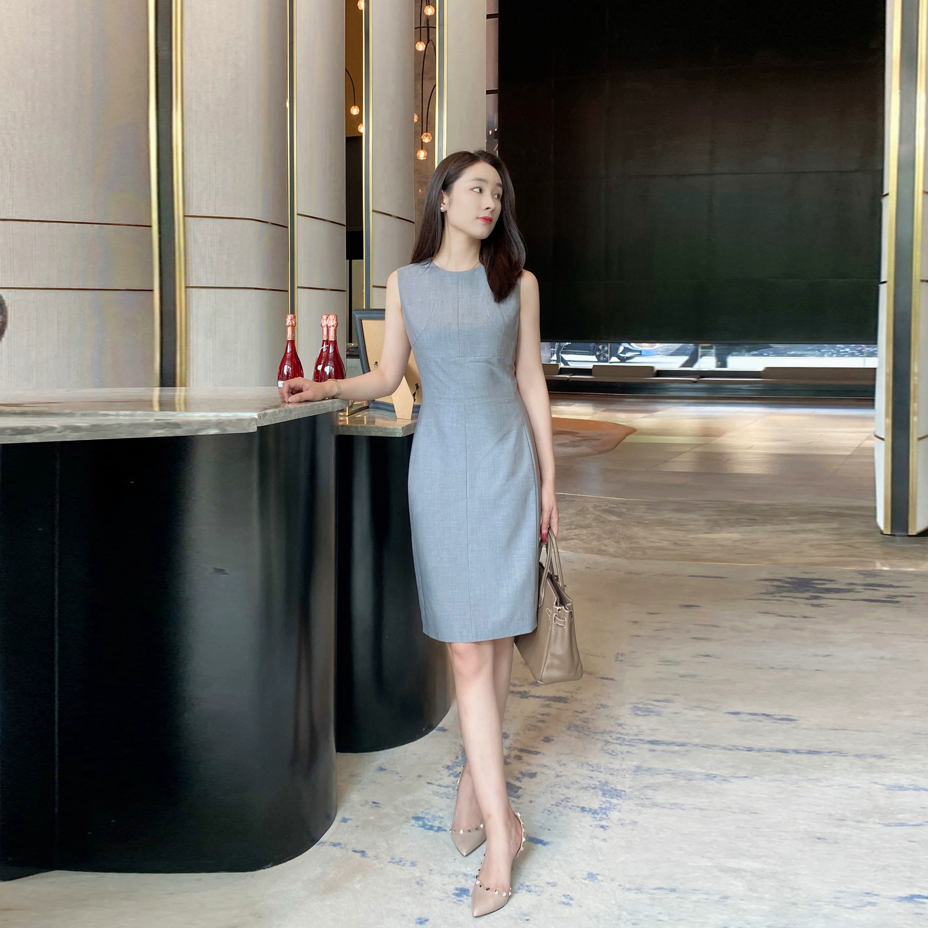 Summer Light Sleeveless Tea Gray Midi Dress for Office - Image 4