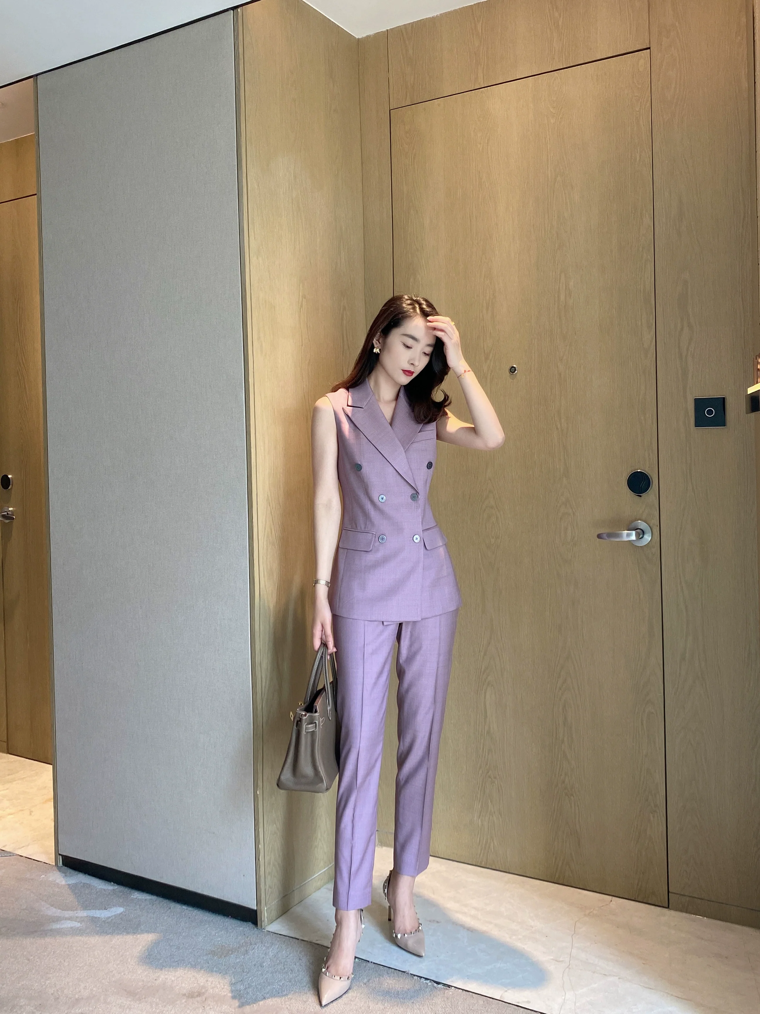 Summer Sleeveless Vest with Classic Suit Jacket and Slim Trousers - Image 5