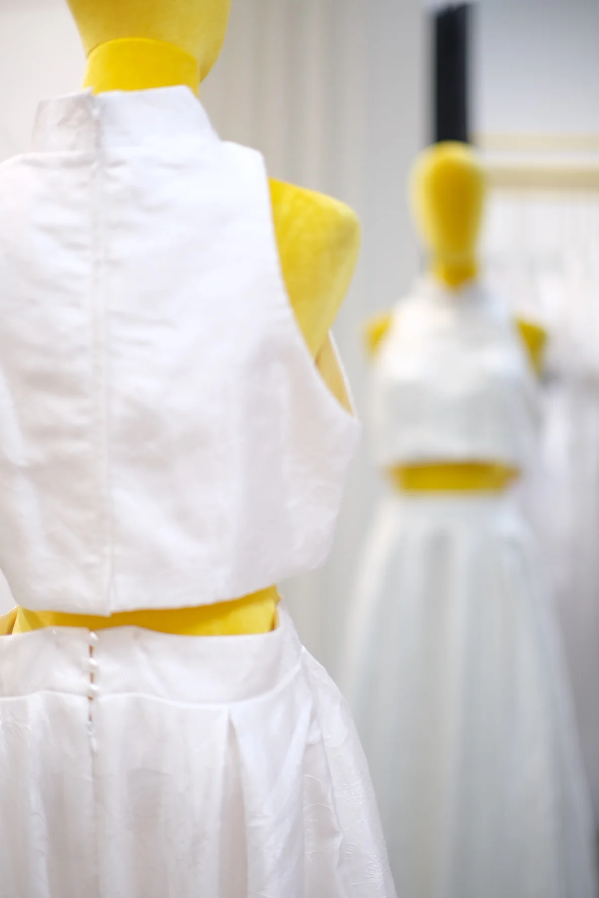 Premium Plain Pleated Size XL Wedding Gown | Ready-to-Wear - Image 2
