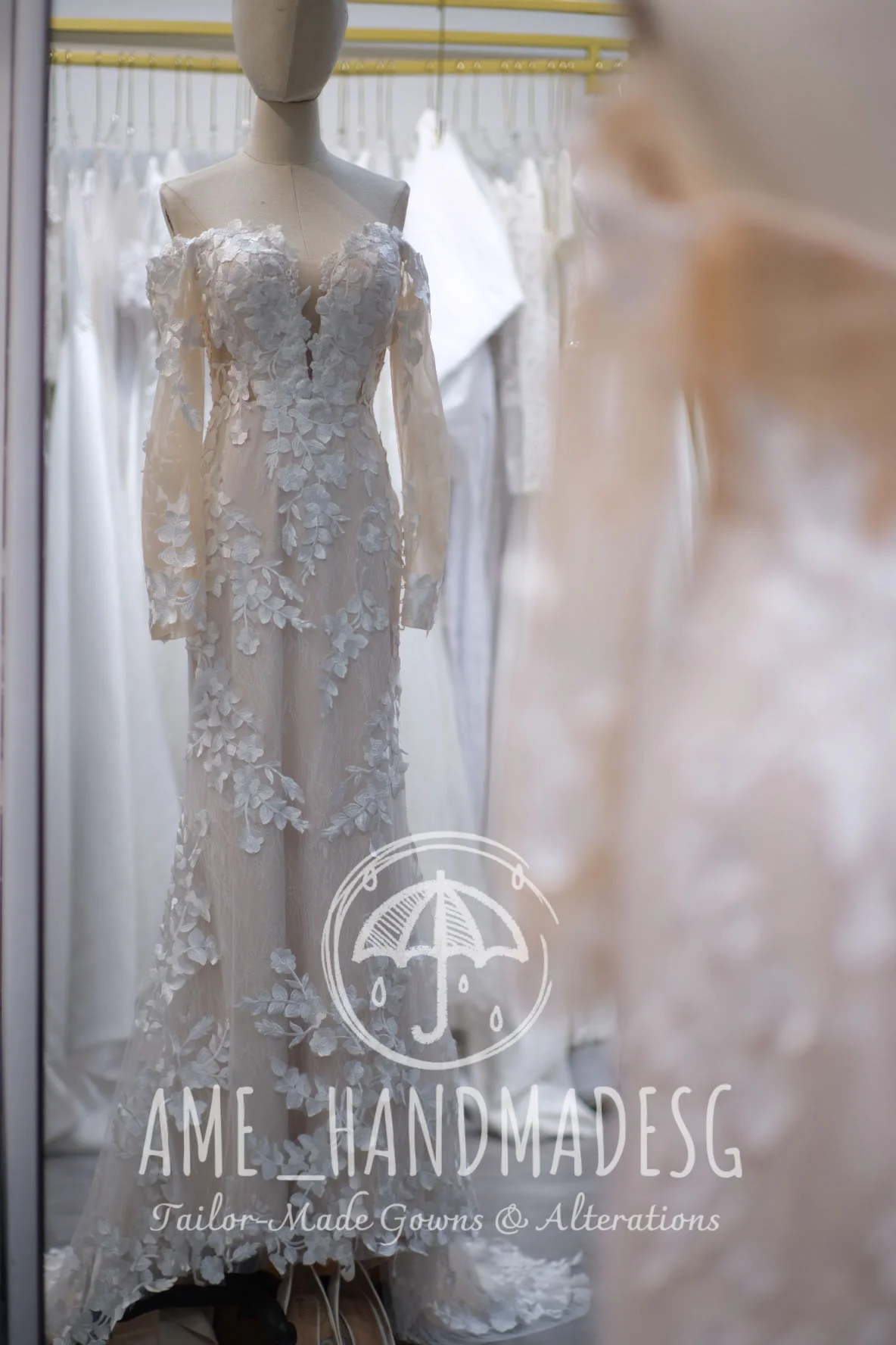 Premium Full Applique Lace Size M Wedding Gown | Ready-to-Wear