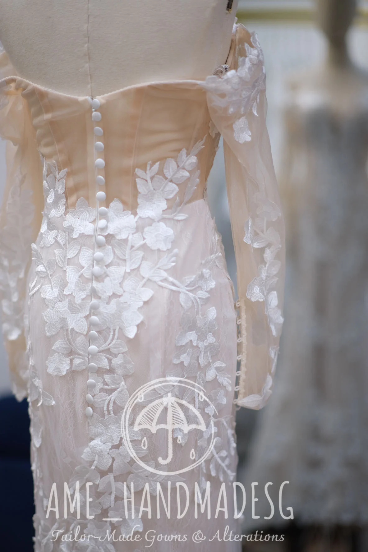 Premium Full Applique Lace Size M Wedding Gown | Ready-to-Wear - Image 3
