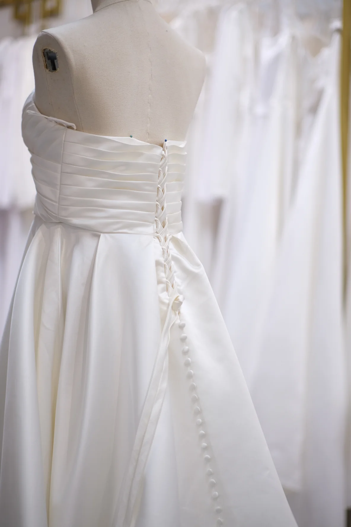 Lux Plain Pleated M-L Wedding Gown | Ready-to-Wear - Image 6