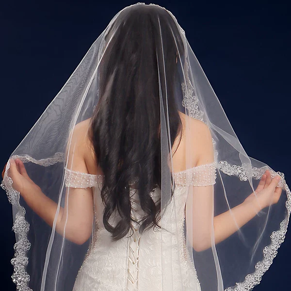 Wedding Veil Accessory - Image 4