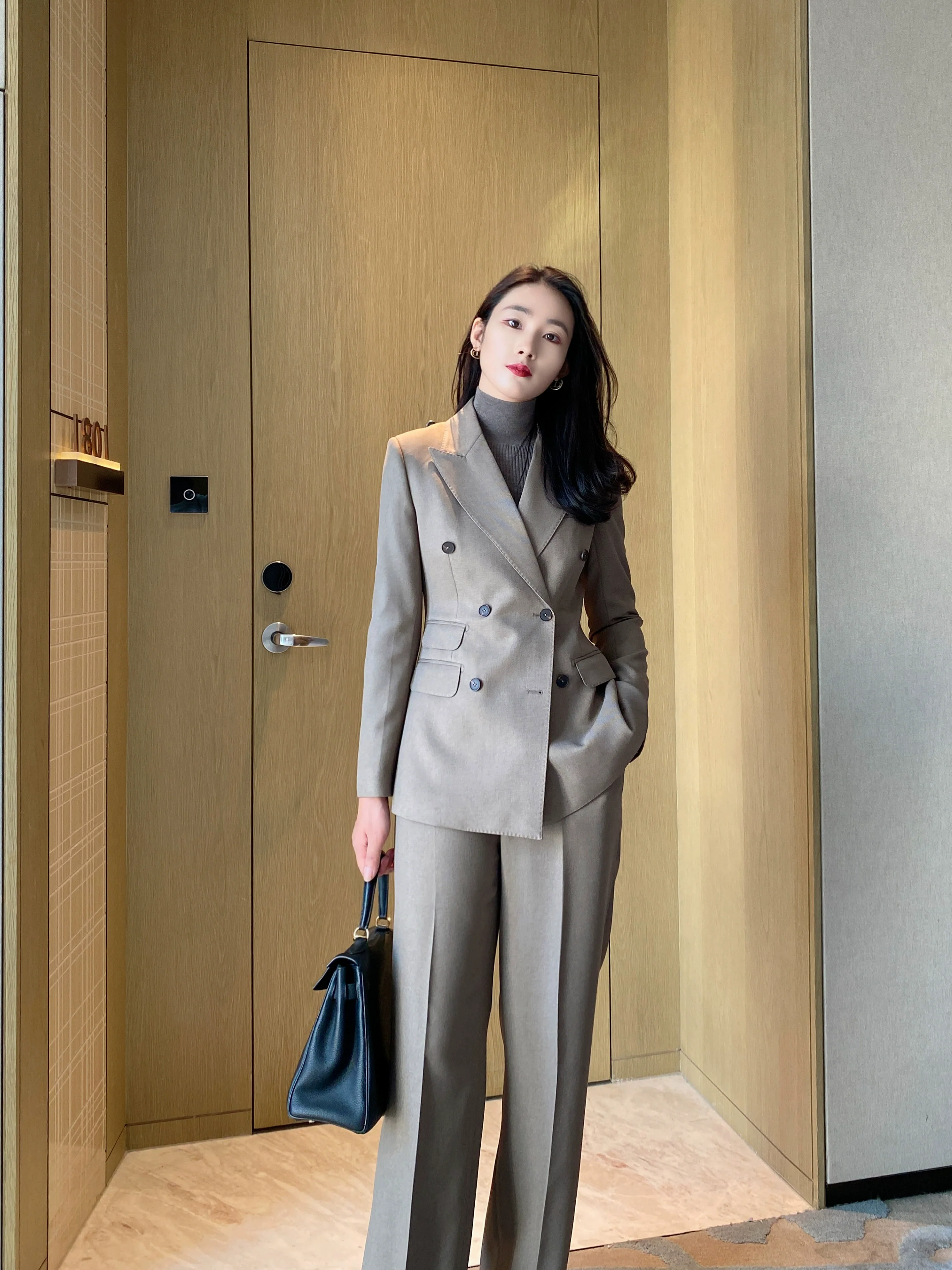 Winter Elite Classic Suit Jacket Set – Gray Camel High‑Quality Custom‑Made - Image 2